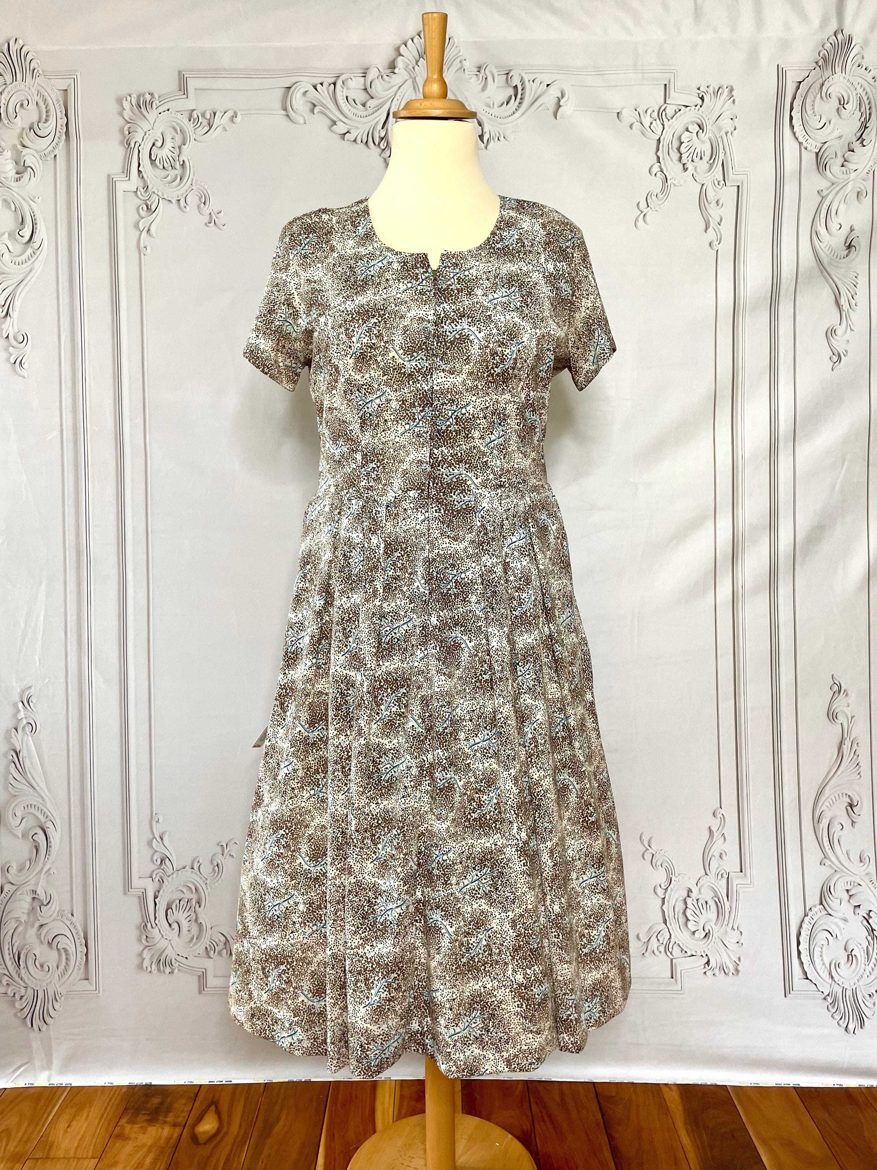 1960s Shelton Stroller Rayon House Dress with Pockets