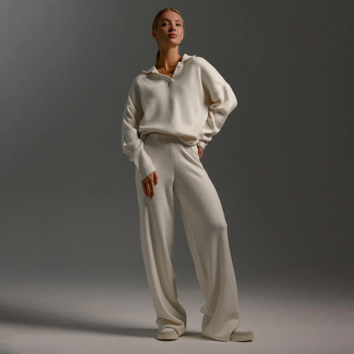 Women��s Relaxed Fit Lounge Set Chic Collared Design