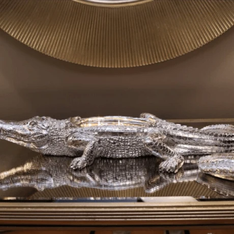 Alligator Candle