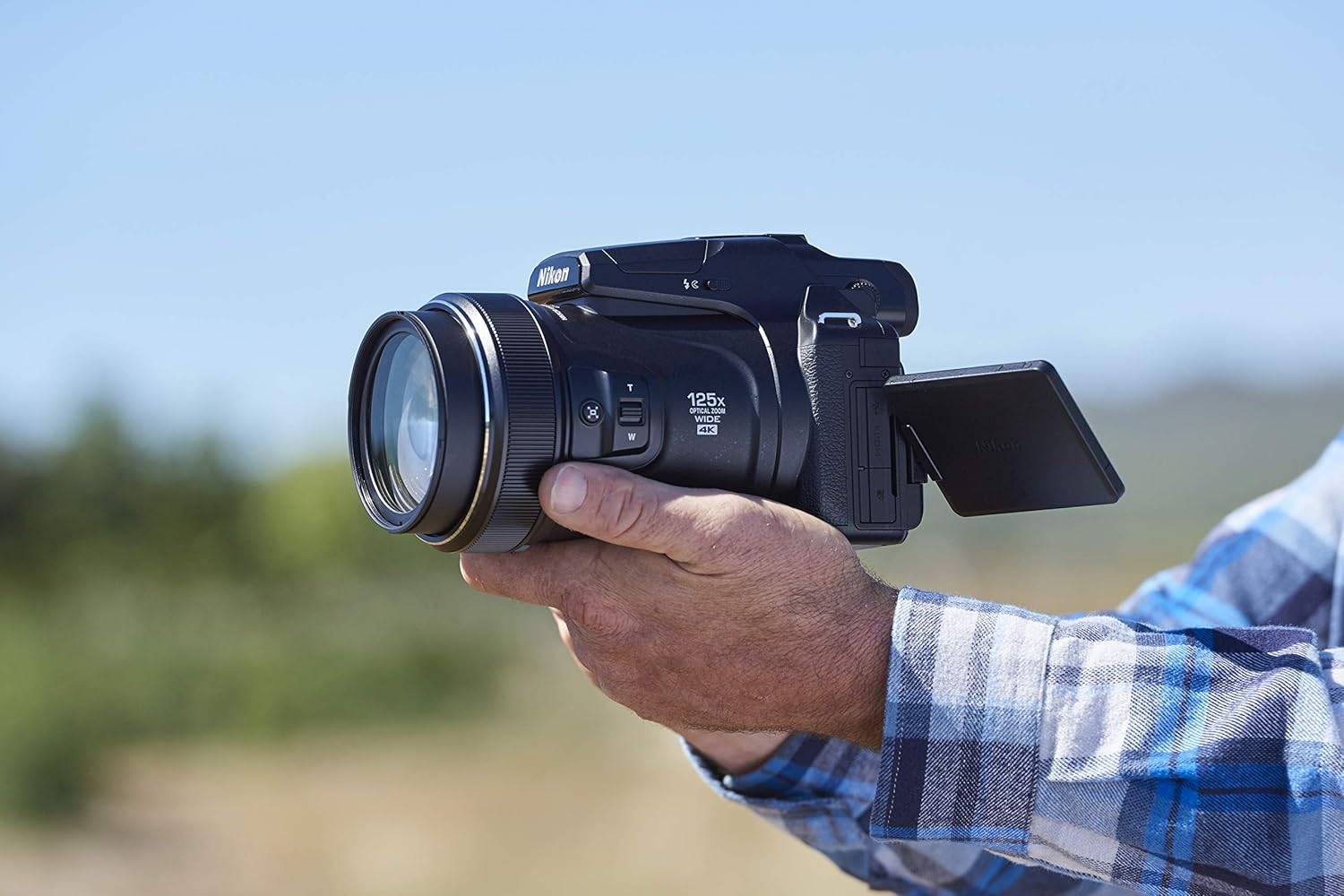 Nikon Coolpix P1000 Fotocamera Bridge, Zoom Ottico 125x, Video 4K/UHD, Bluetooth, Wi-Fi, Nero