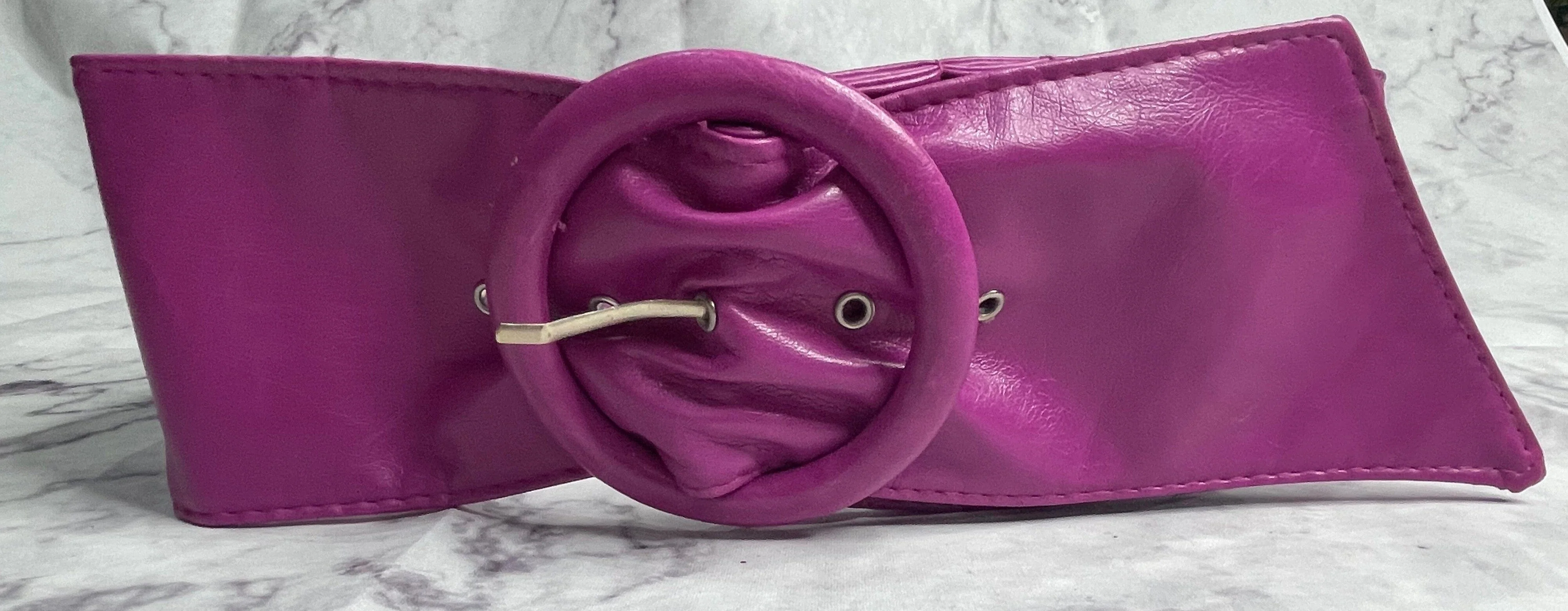 1980s Magenta Pleather Belt