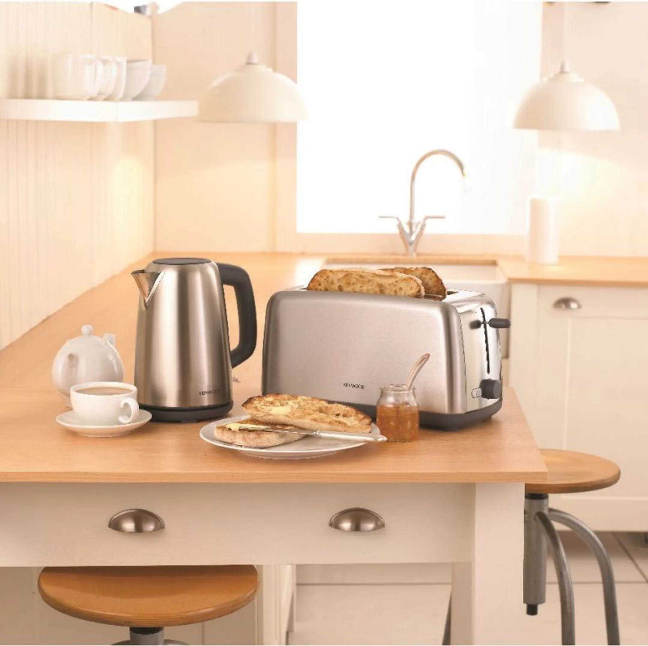 Kenwood Broodrooster TTM470