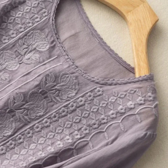 Women��s Summer Blouse Elegant Embroidery Design