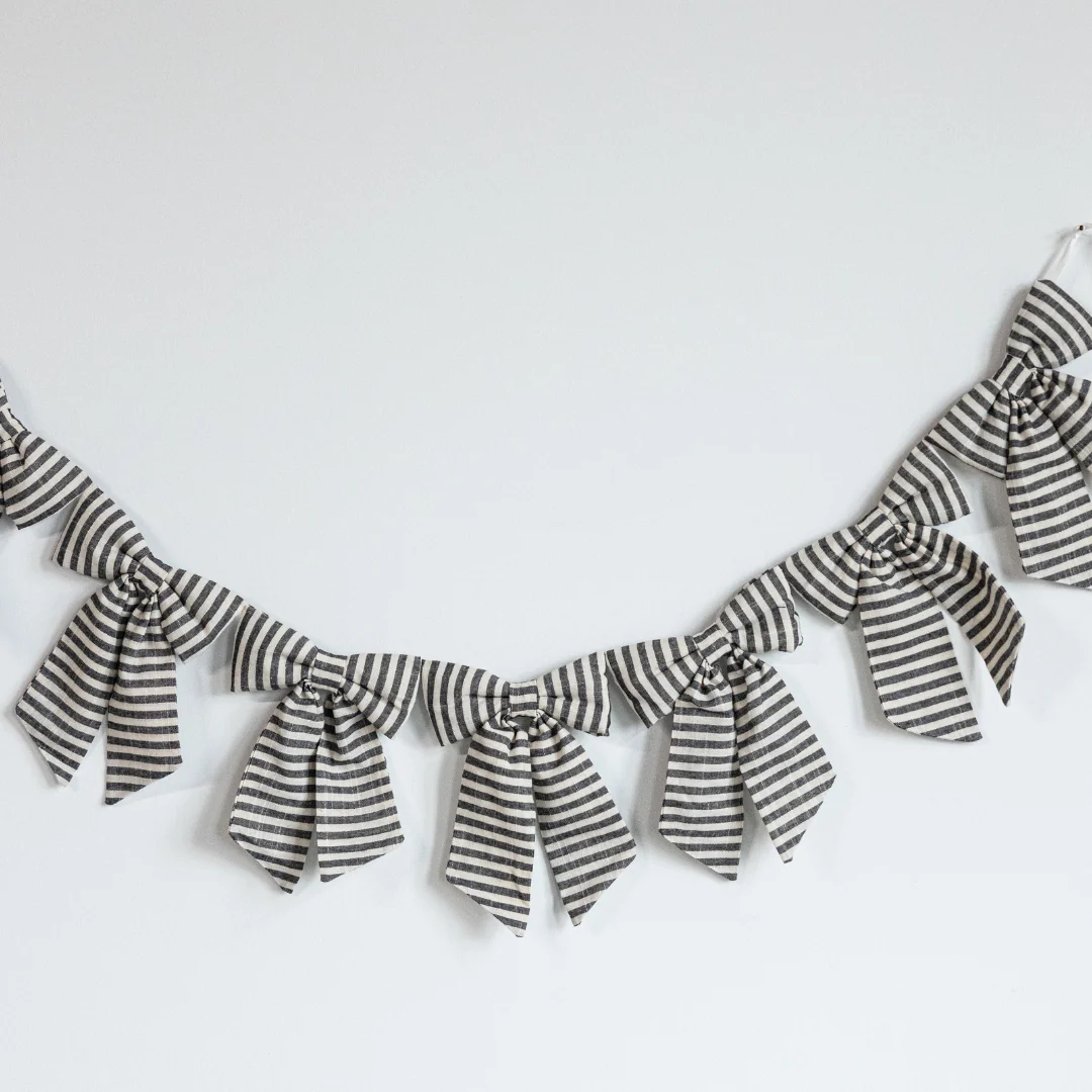 Striped Dark Charcoal Bow Garland