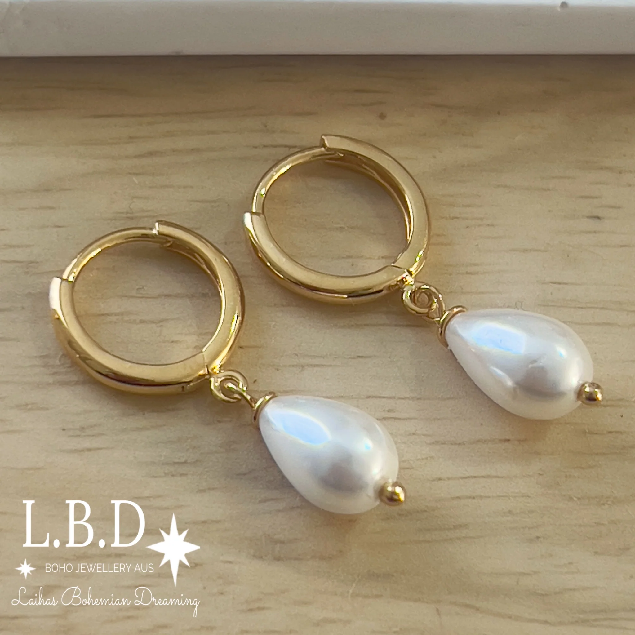 Laihas Pearly Hearts Gold Natural Pearl Hoop Earrings