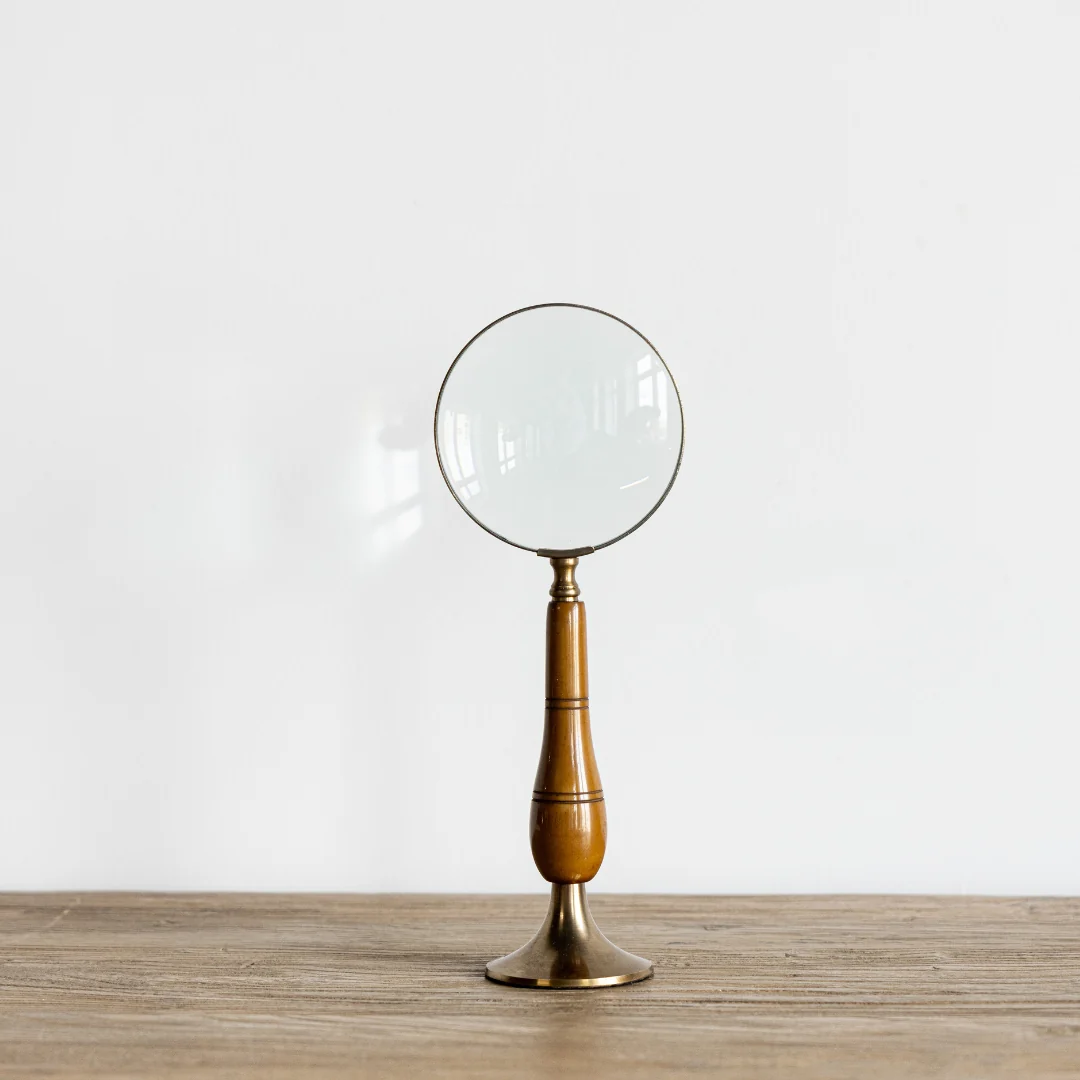 Magnifying Glass on Stand