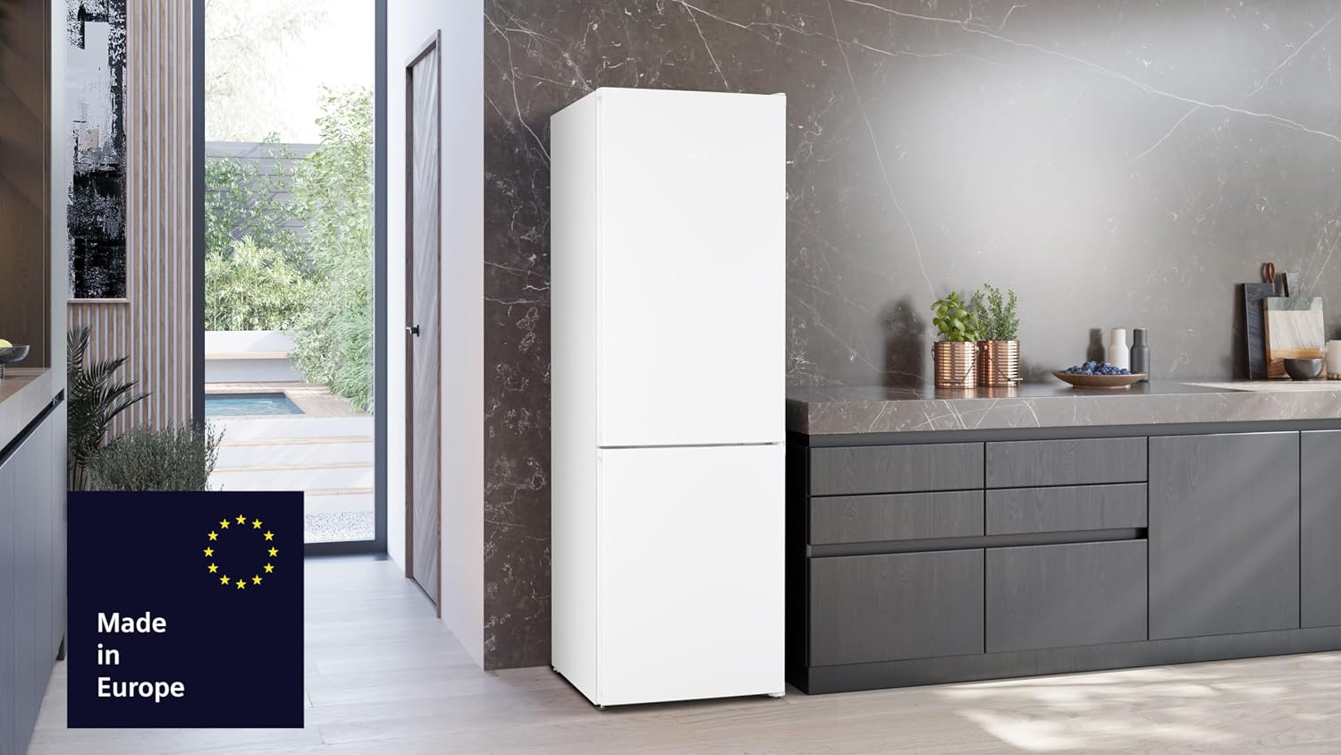 Siemens iQ300 Freistehende Kühl-Gefrier-Kombination 186 x 60 cm, KG36NVWCG, 218 L Kühlen & 103 L Gefrieren, Total noFrost, Nahtlose Platzierung, multiAirflow System, hyperFresh Technologie, Weiß