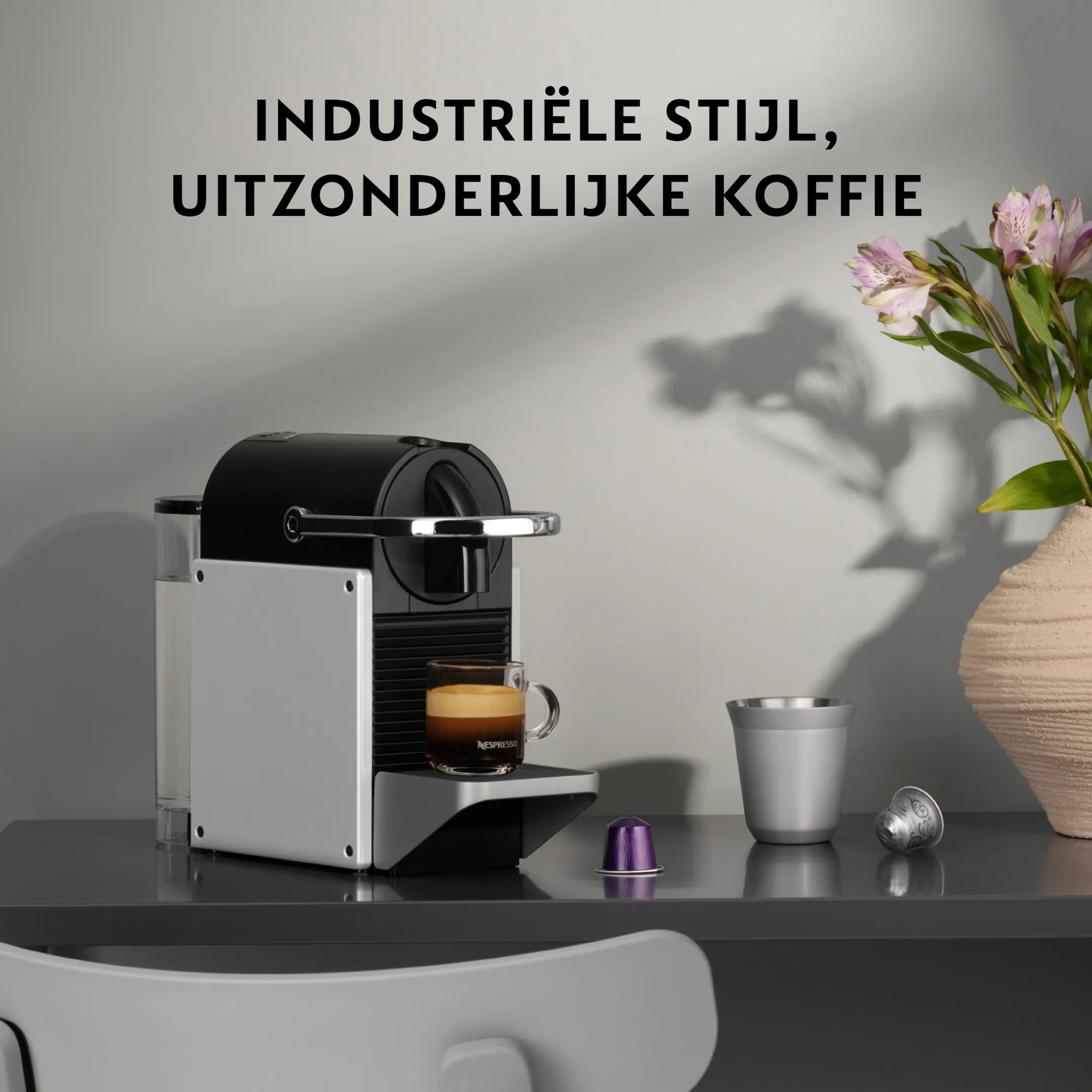 De'Longhi Nespresso Koffiemachine Pixie Silver