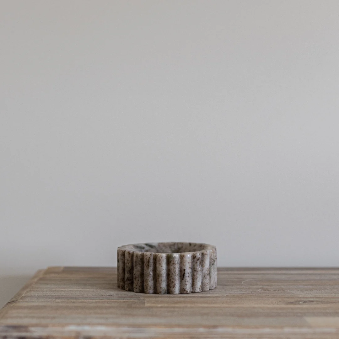 Beige Marble Fluted Soap Dish
