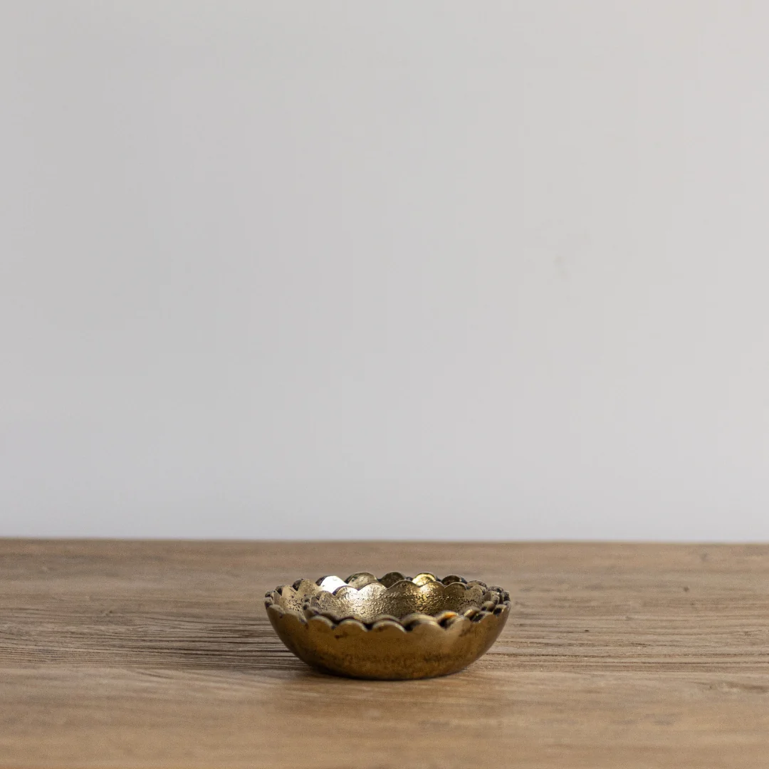 Gold Scallop Bowls