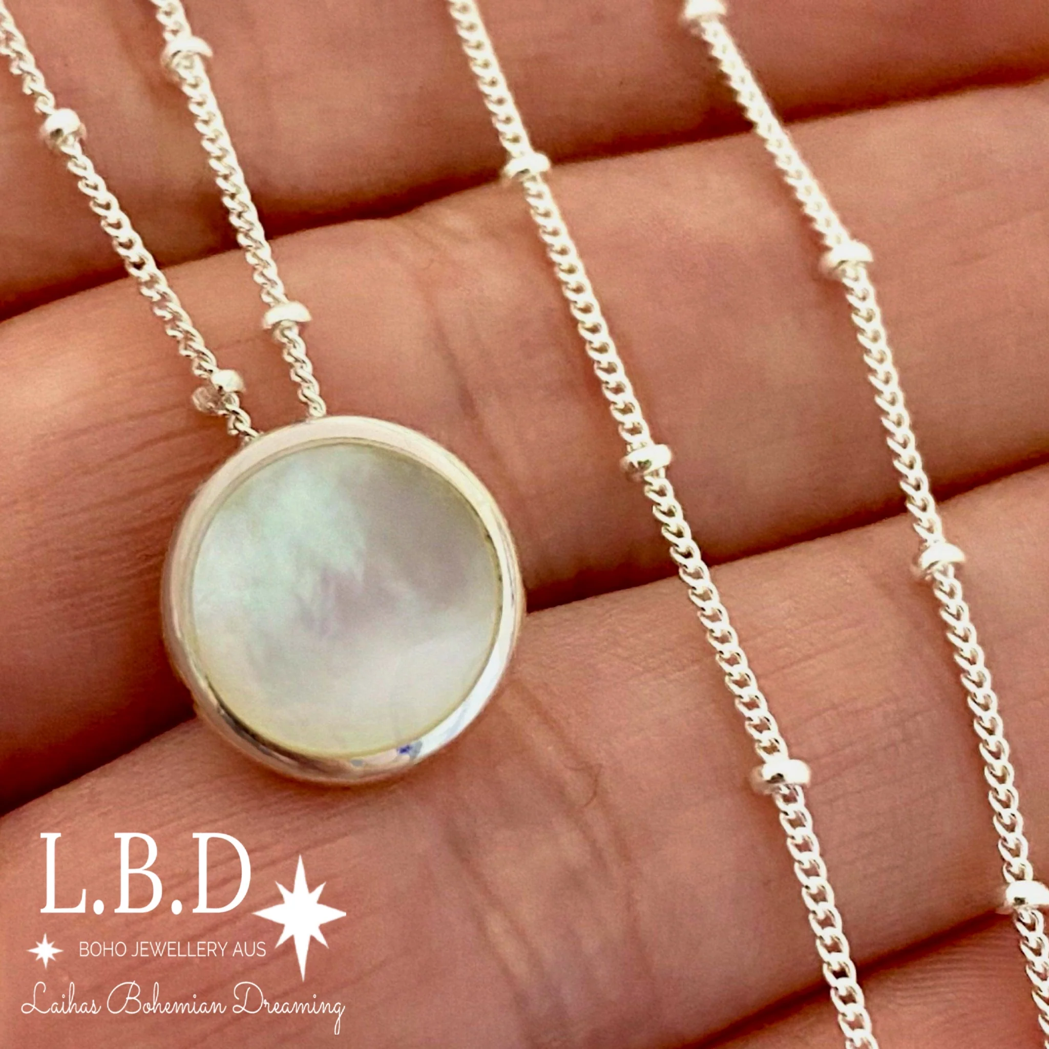 Laihas Round Boho Mother Of Pearl Necklace
