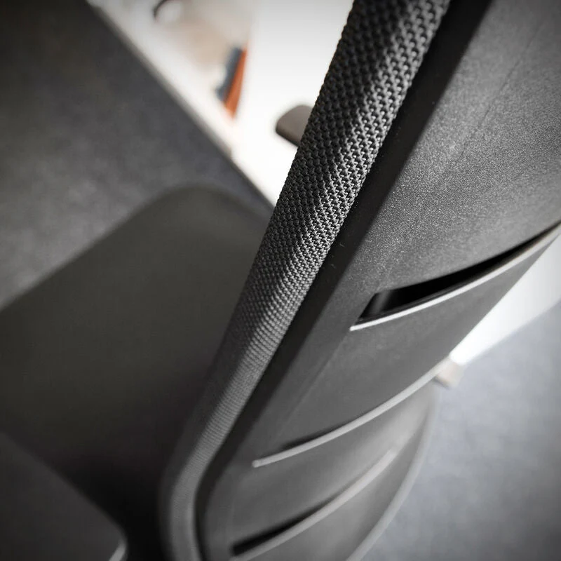Sedia da ufficio ergonomica lento Agilis MT12 con base nera - Garanzia 30 anni - Made in Germany