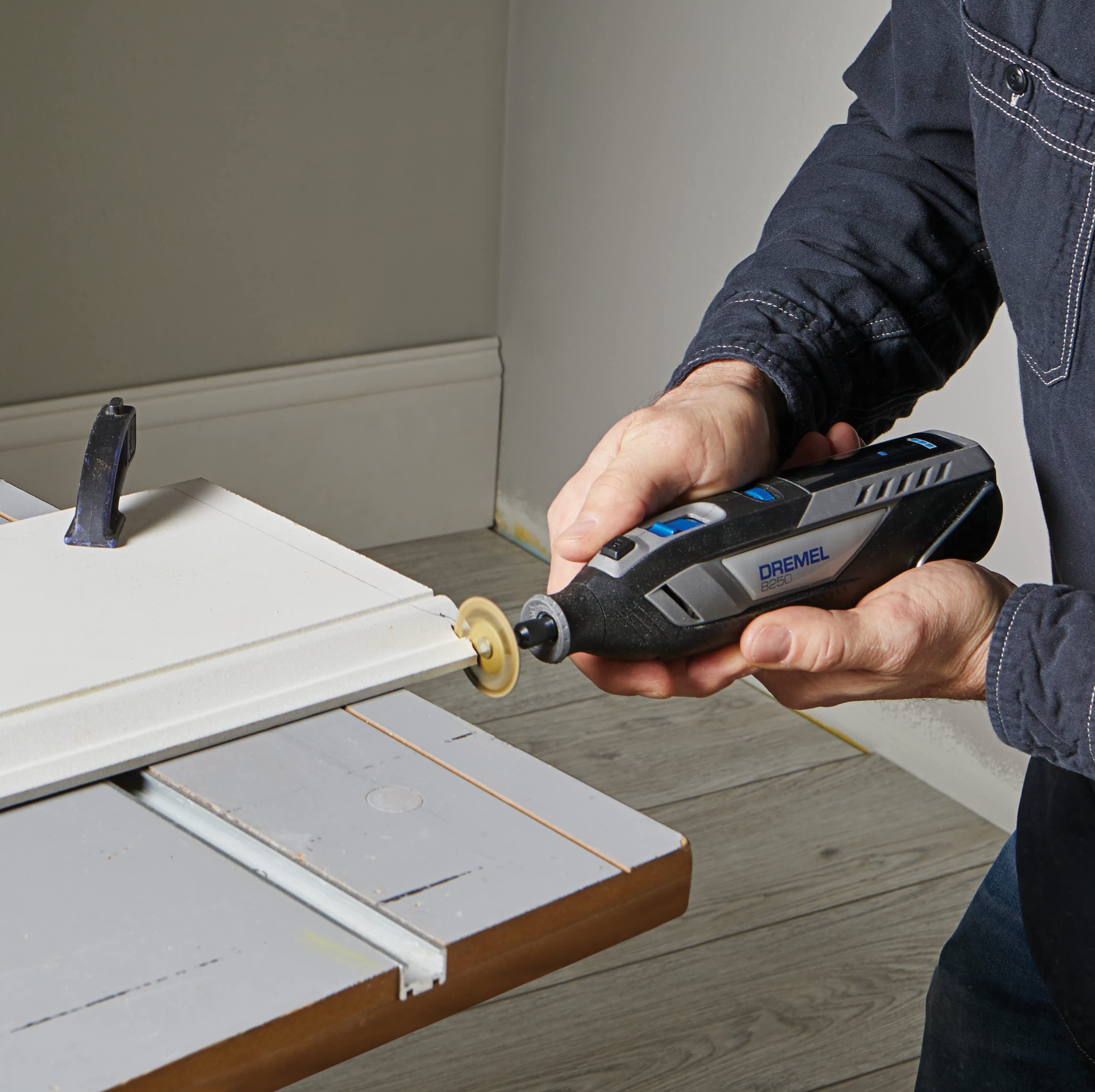 Dremel 12V Lithium-Ion Variable Speed Cordless Rotary Tool