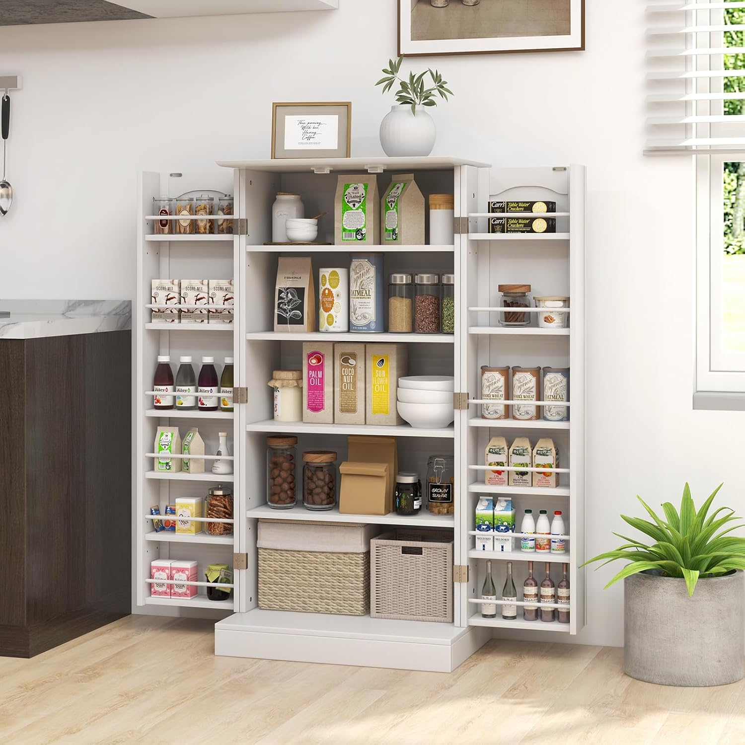 GOPLUS Vorratsschrank mit Türen, 120cm hoch Küchenschrank mit verstellbaren Regalen & Metallgriffen, Mehrzweckschrank Aufbewahrungsschrank für Küche, Esszimmer, & Wohnzimmer (Weiß)
