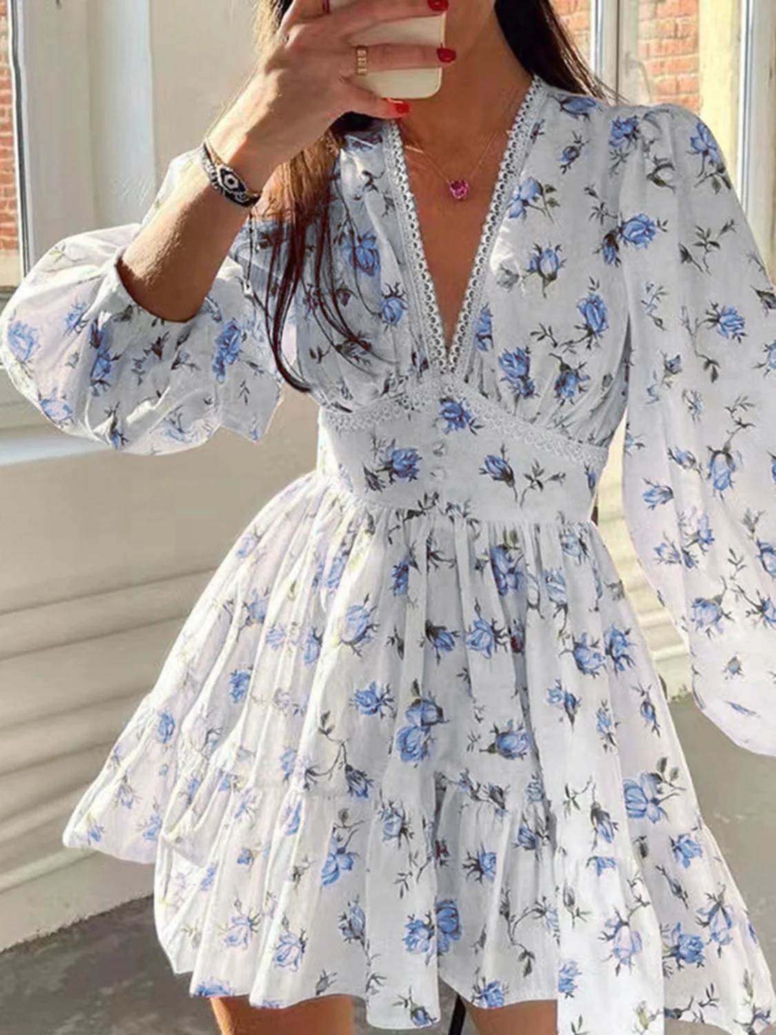 Lace Detail V-Neck Balloon Sleeve Dress