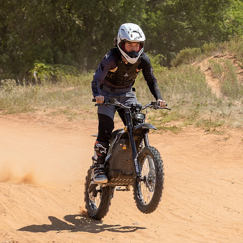 GoTrax – Everest elektromos crossmotor 80 km hatótávval és 85 km/h végsebességgel