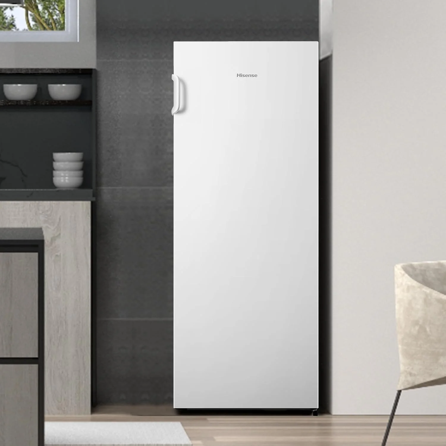 Hisense FV191N4AW2 Congelatore verticale/ Total No Frost/ Super Freeze/ Allarme porta/ Multiflow 360°/ BigBox/ 143,4 cm/ Congelatore 147 l/ 41 dB/ 205 kWh/Bianco