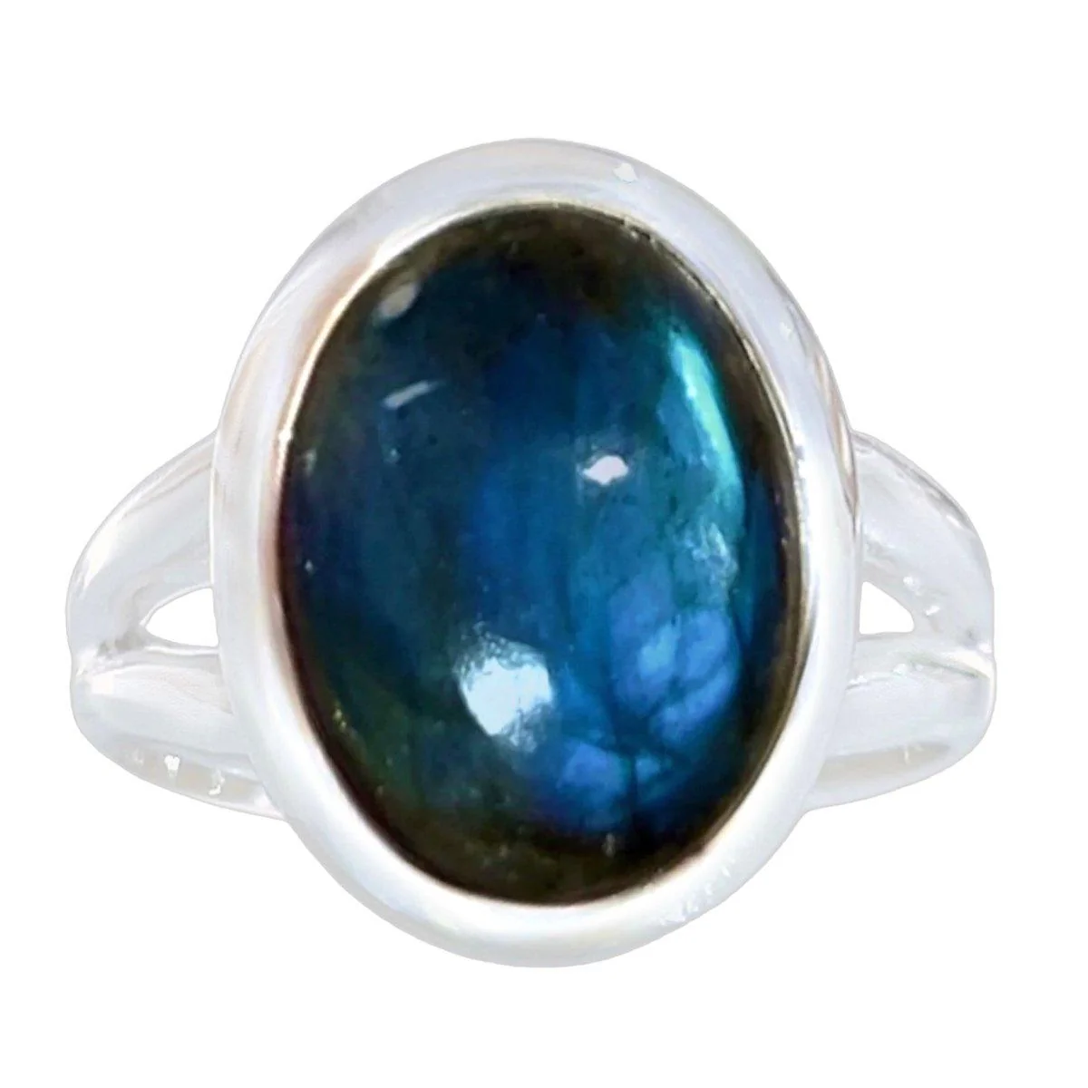 Laihas Classic Chic Oval Labradorite Ring