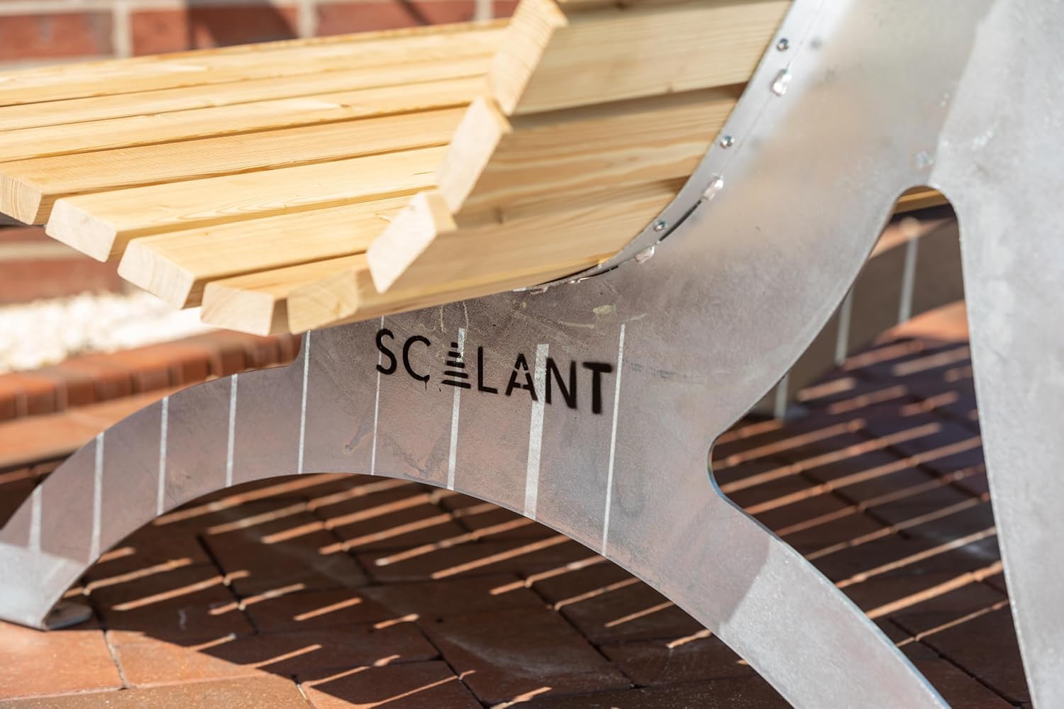 Waldsofa Classic, Lärche, für 2-3 Personen, Sonnenliege, Außenliege, Wellenliege, Relaxliege, Holzliege für den Garten, feuerverzinkt