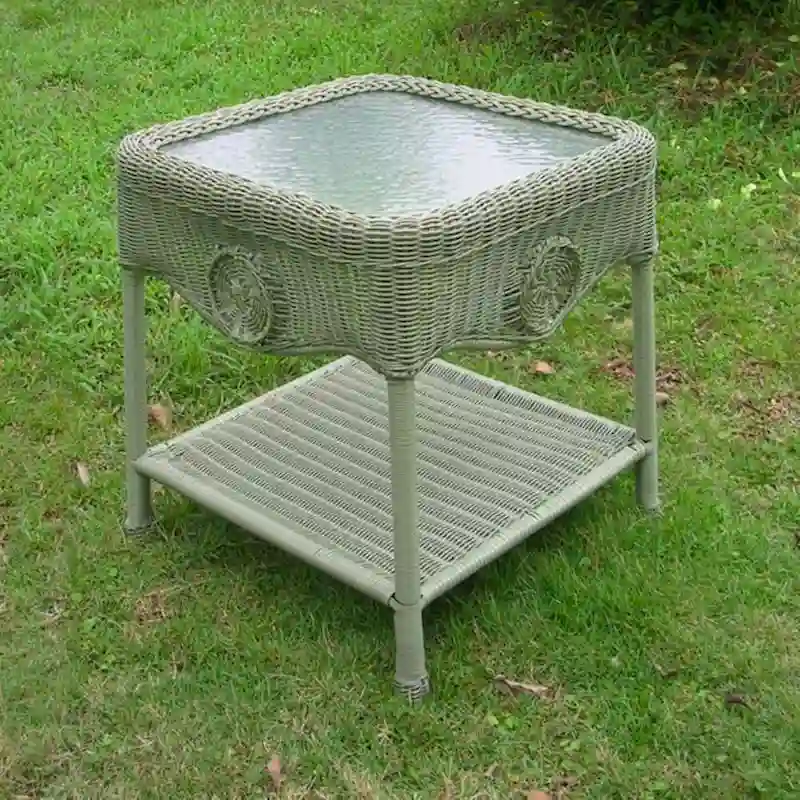 Riviera 18-inch Resin Wicker Side Table
