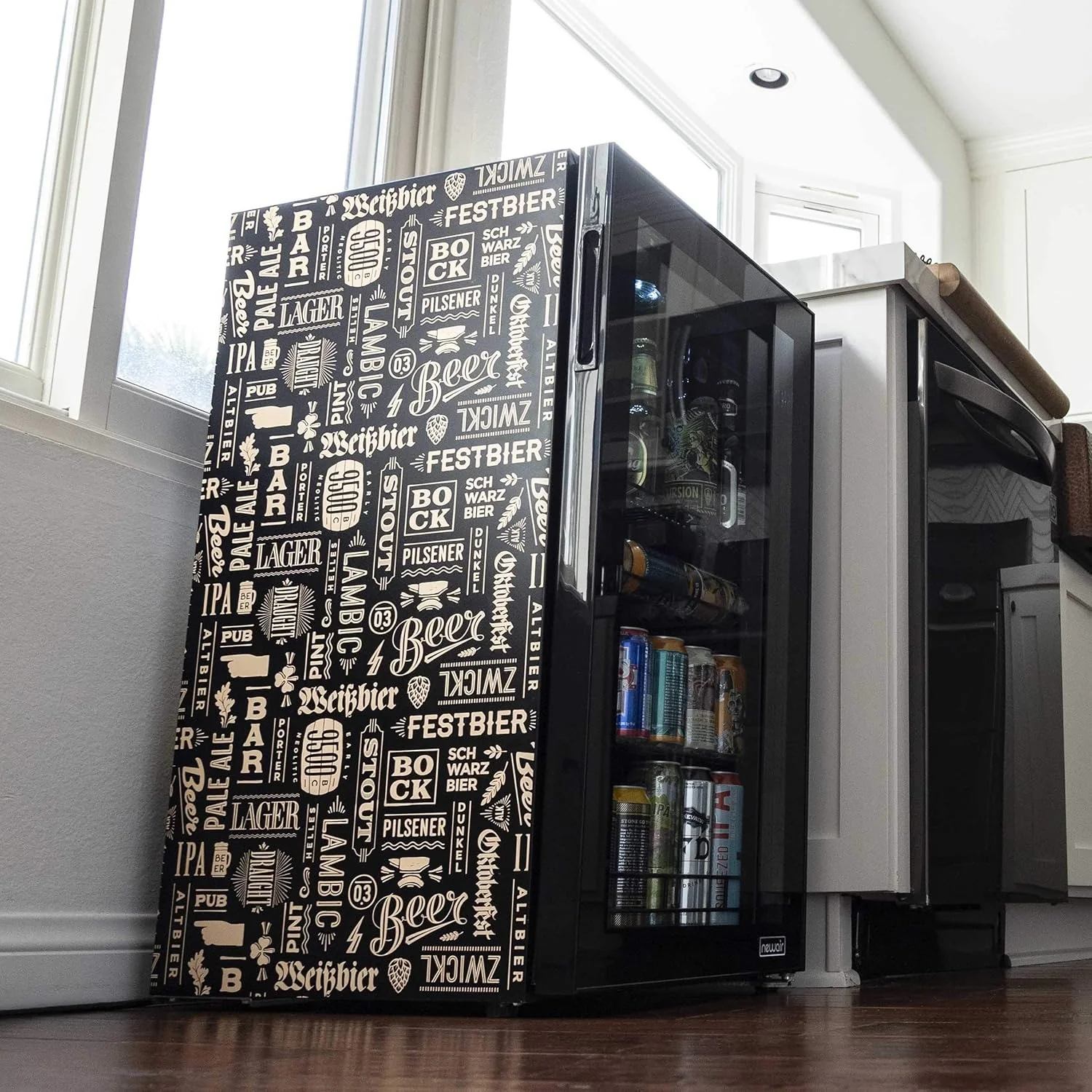 Beverage Refrigerator Cooler | 126 Cans Free Standing with Right Hinge Glass Door | Mini Fridge Beverage Organizer Perfect For Beer, Wine, Soda, And Cooler Drinks