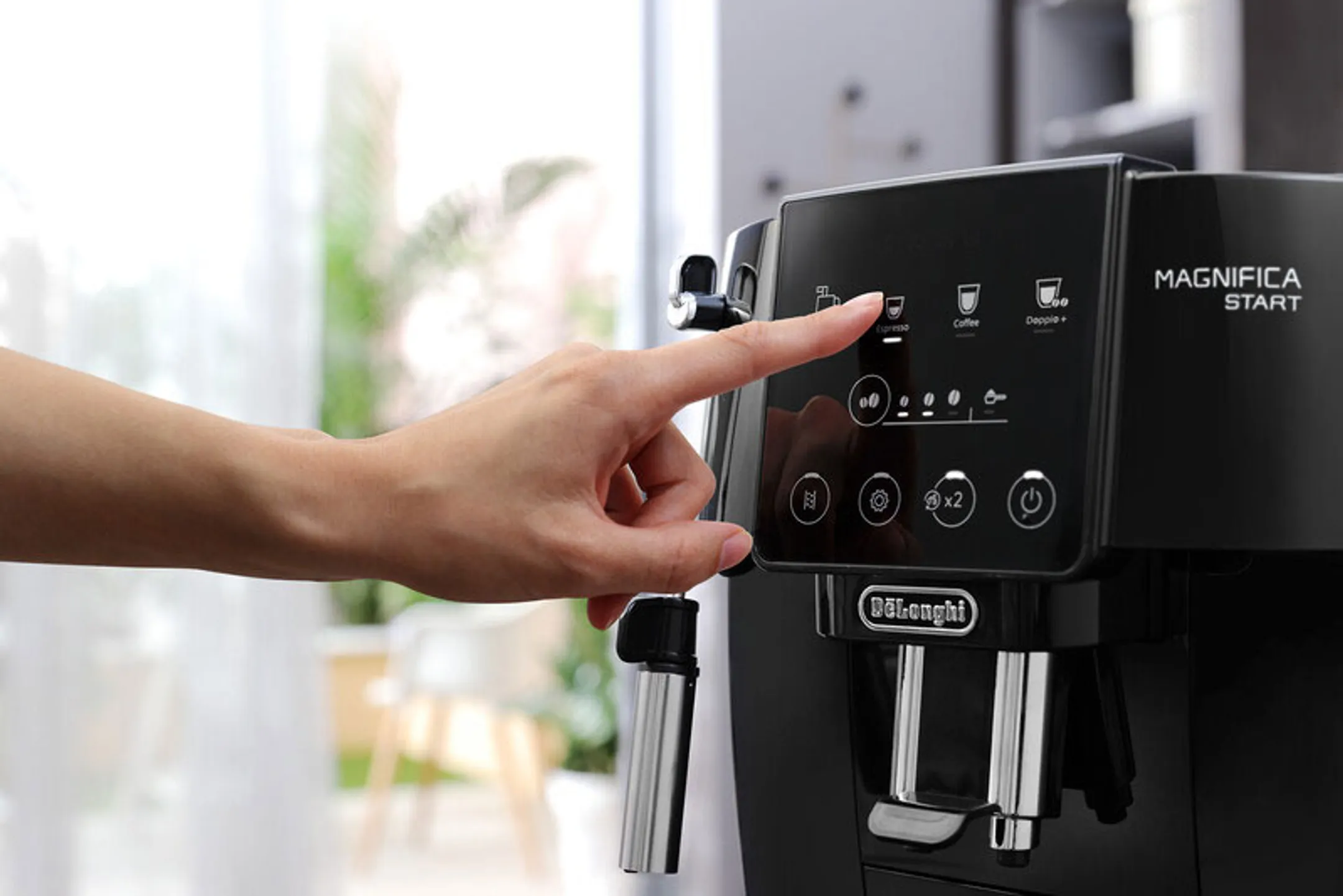 De'Longhi Volautomatische Espressomachine Magnifica ECAM220.21.B