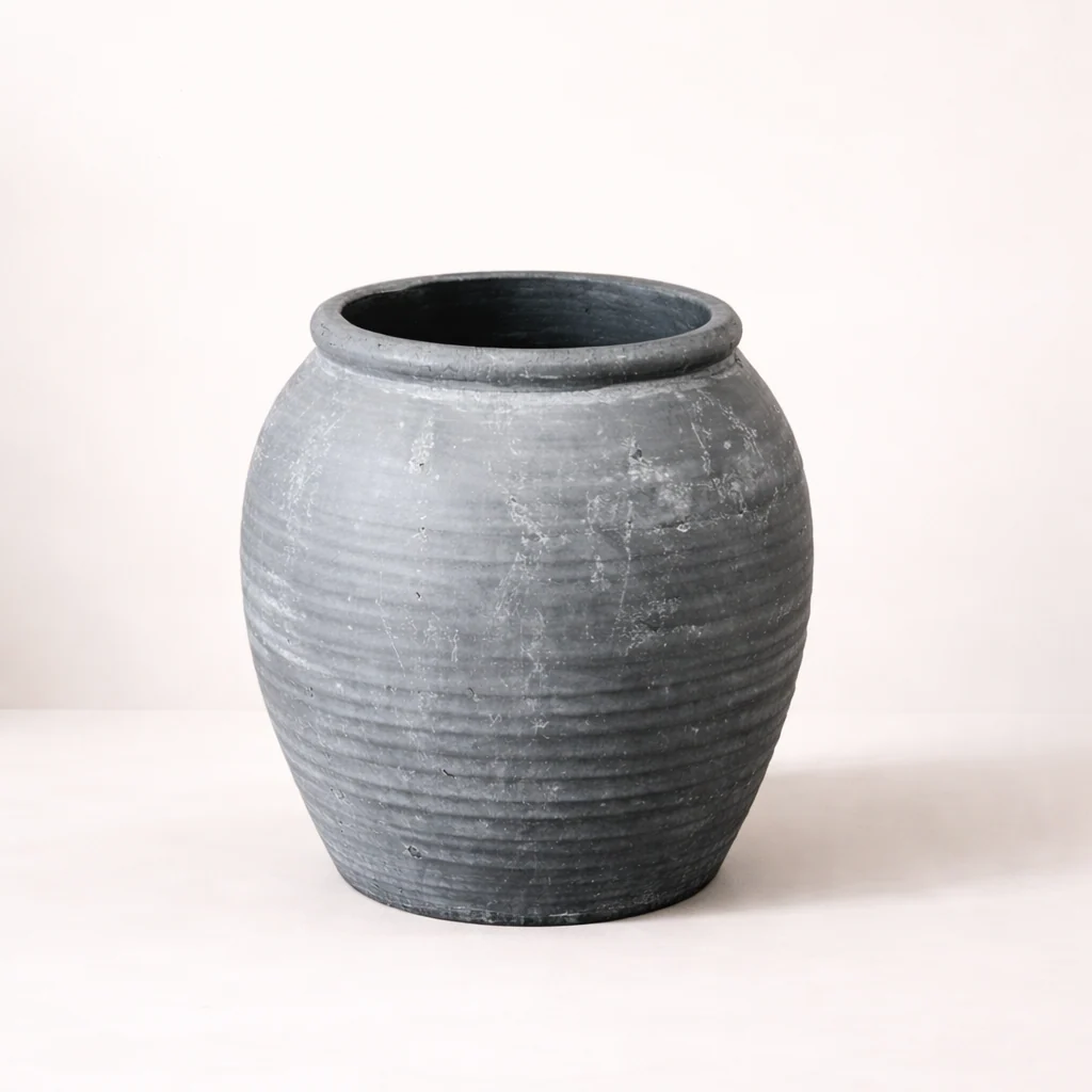 Vintage Inspired Black Line Planter