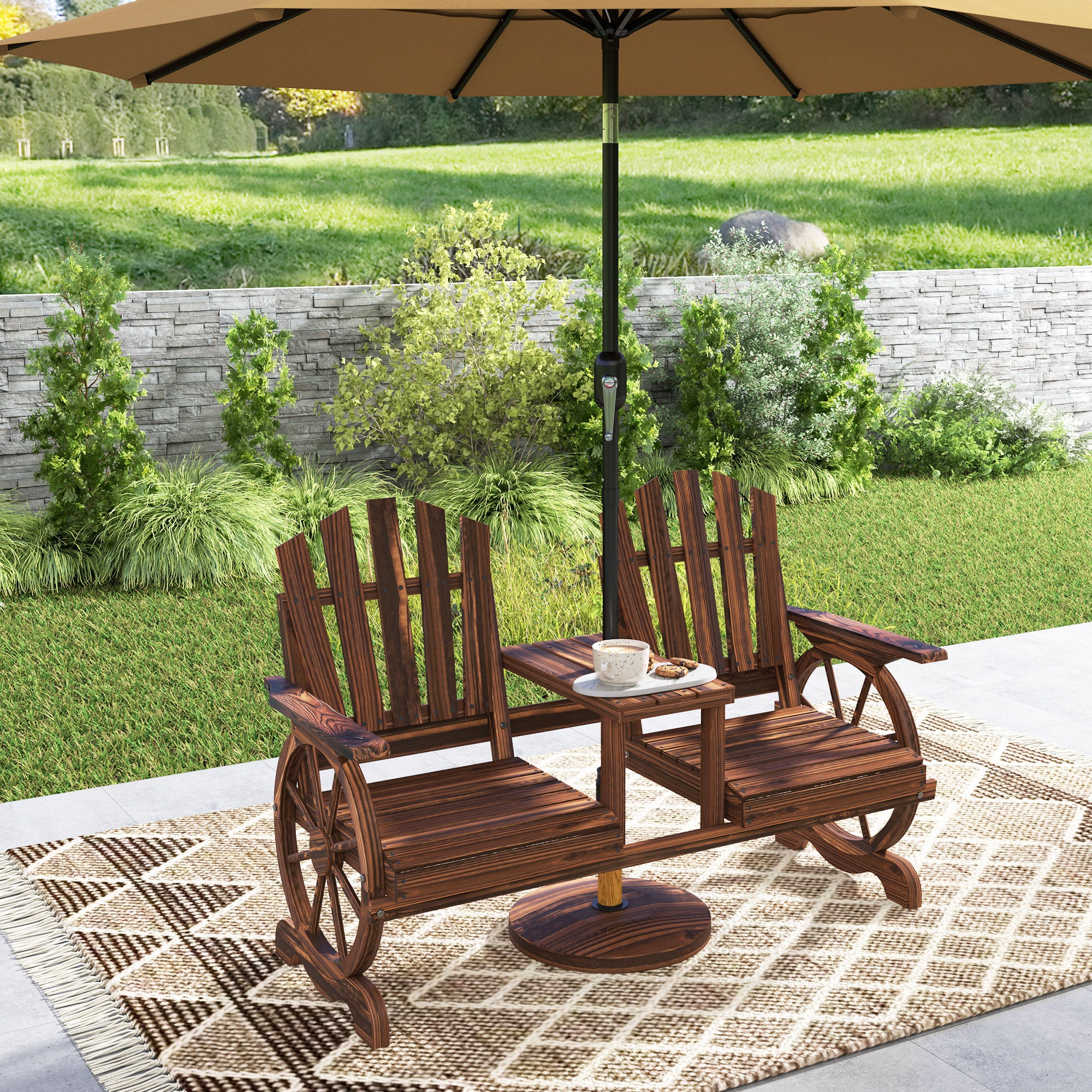 Outsunny Weerbestendige 2-Zits Houten Tuinbank met Paraplugat en Wagenwielpoten, 154 x 65 x 102 cm, Verkoolt