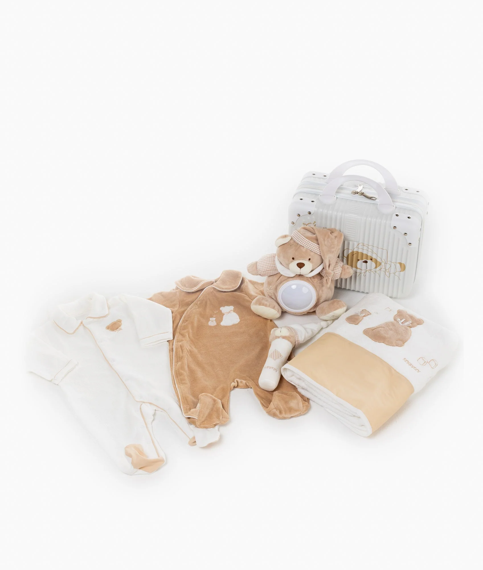 6pc Suitcase Gift Set