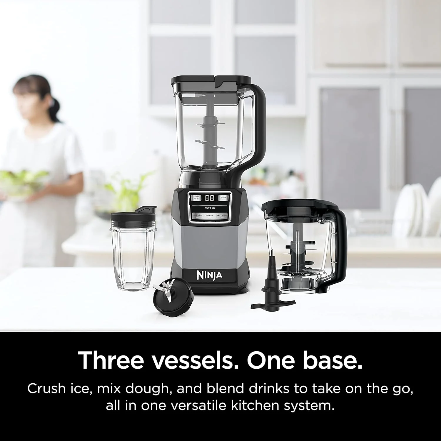 Ninja Blender Compact Kitchen System for Smoothies, Doughs, and Frozen Drinks with Auto-IQ, 72 oz* Blender Jar