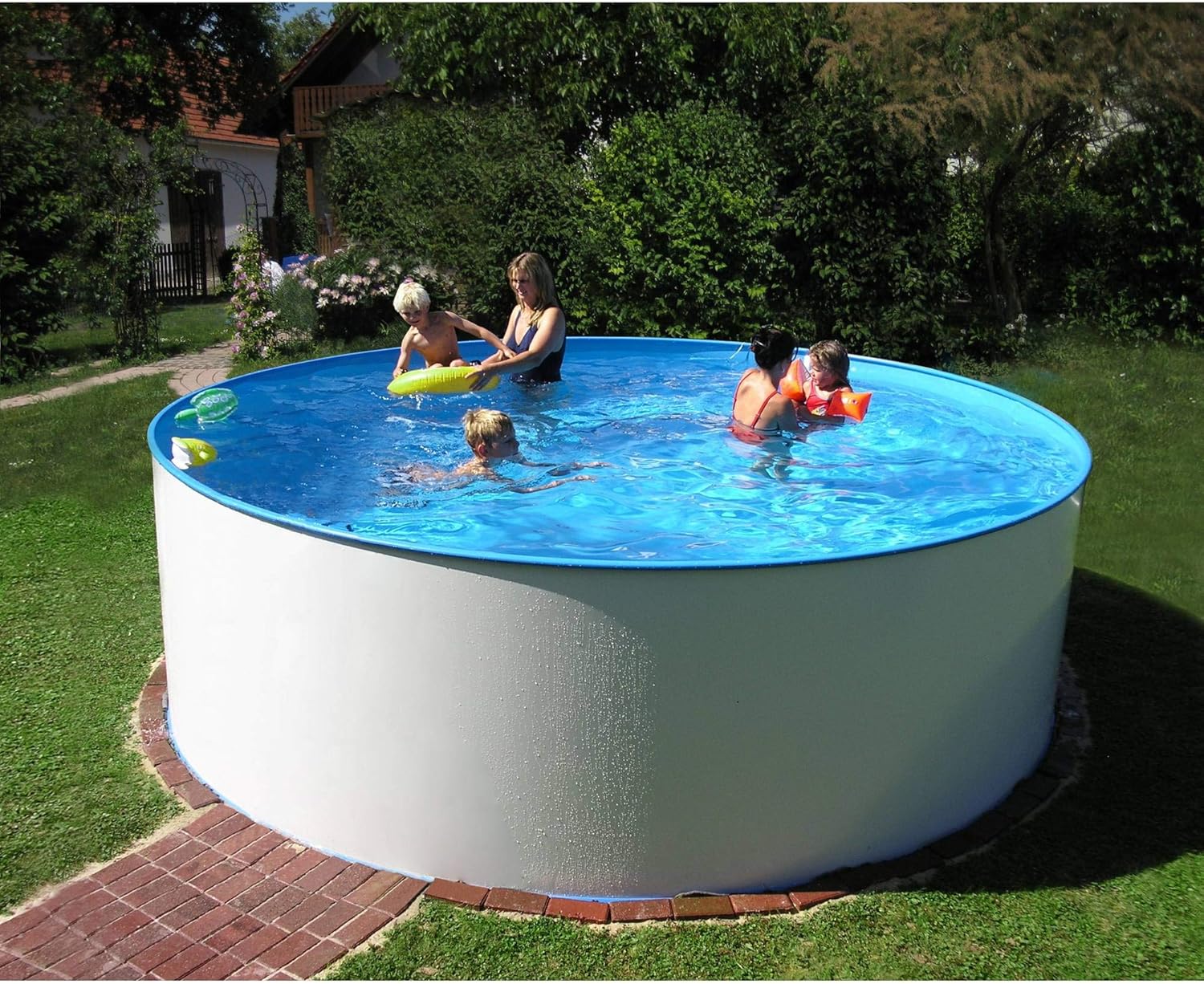 Planet Pool fémfalú medence szett kerek Bologna 200x120 cm, acél 0,6 mm fehér, fólia 0,6 mm kék, akasztós szegély
