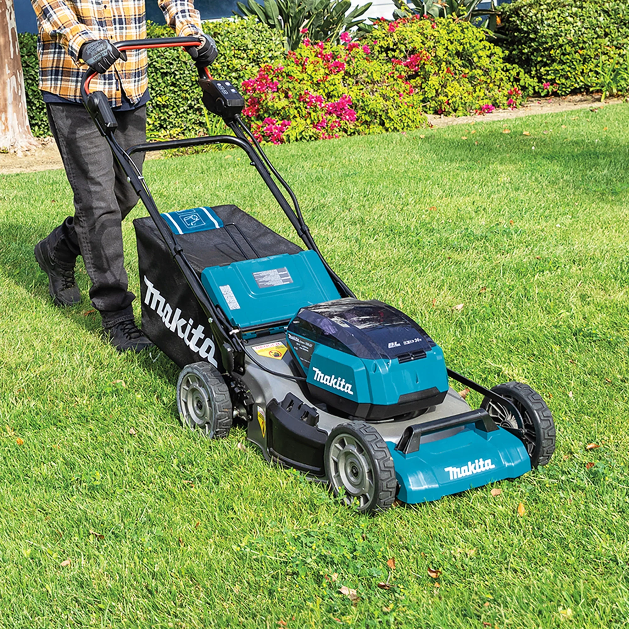 Rasaerba a Batteria Makita DLM530PT4 18Vx2 5Ah – Potente e Autonomia Estesa