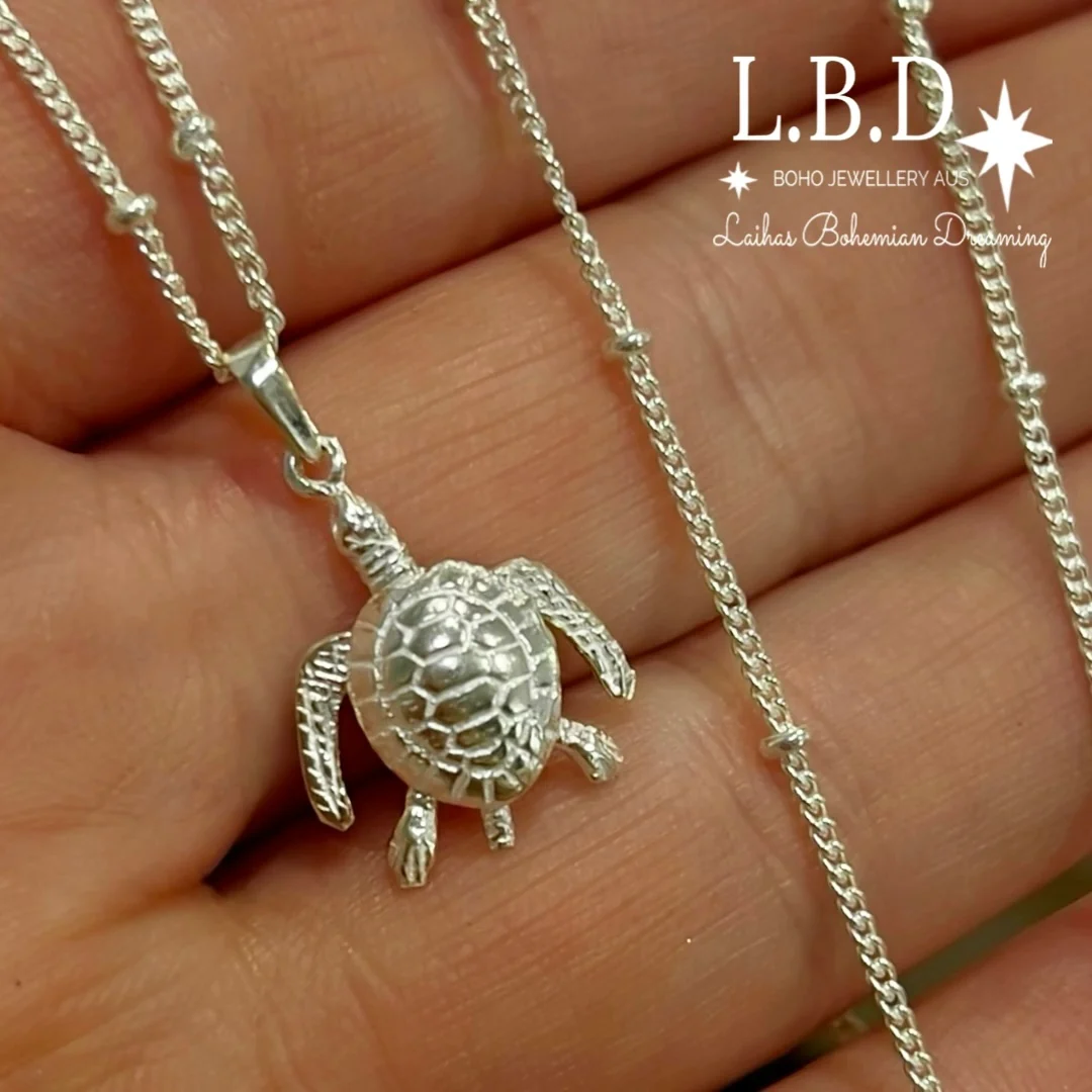 Laihas Home is Where The Heart Is -Turtle Necklace