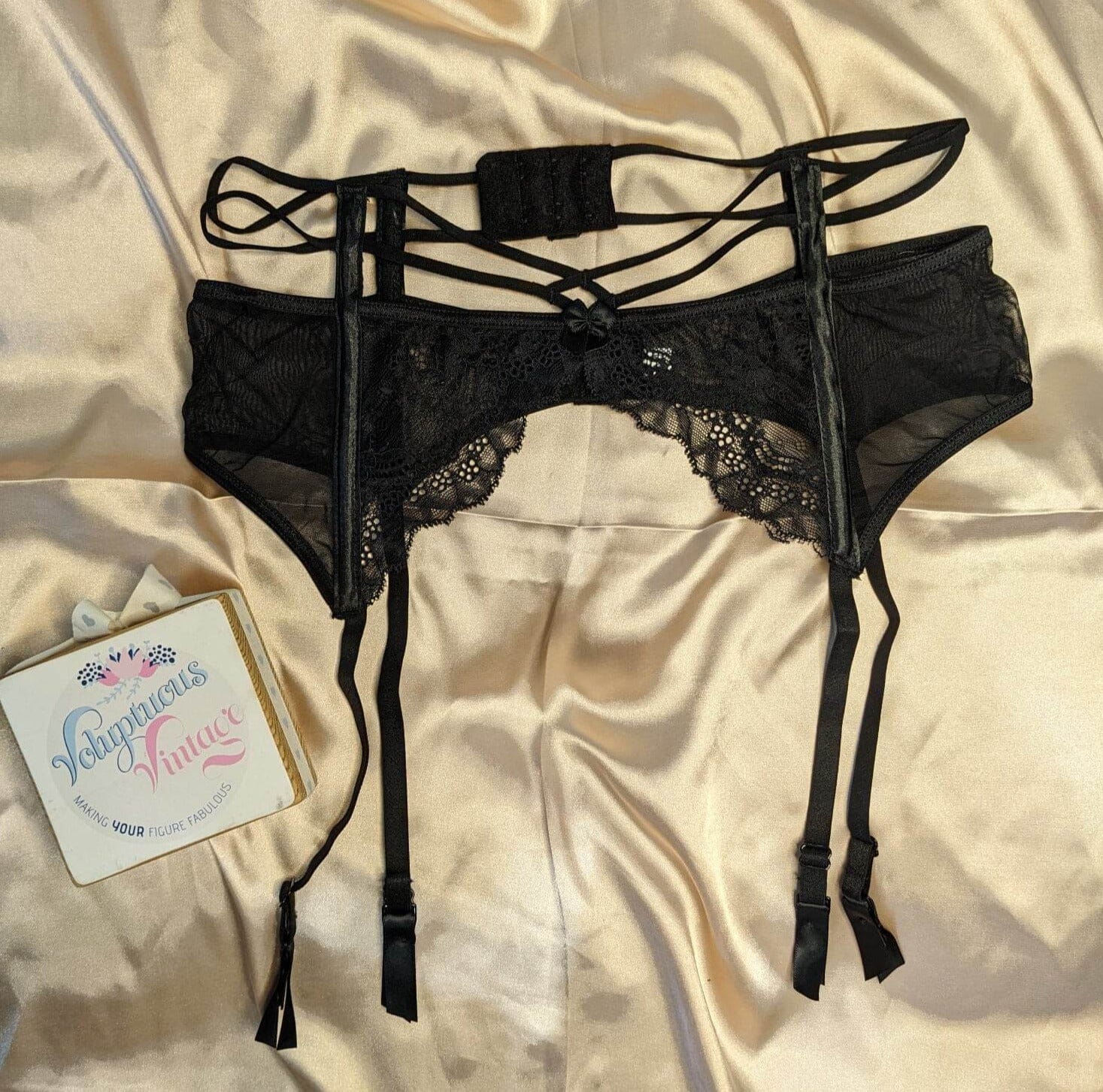 Luxury Lace Garter Suspender Belt & Matching Thong Set