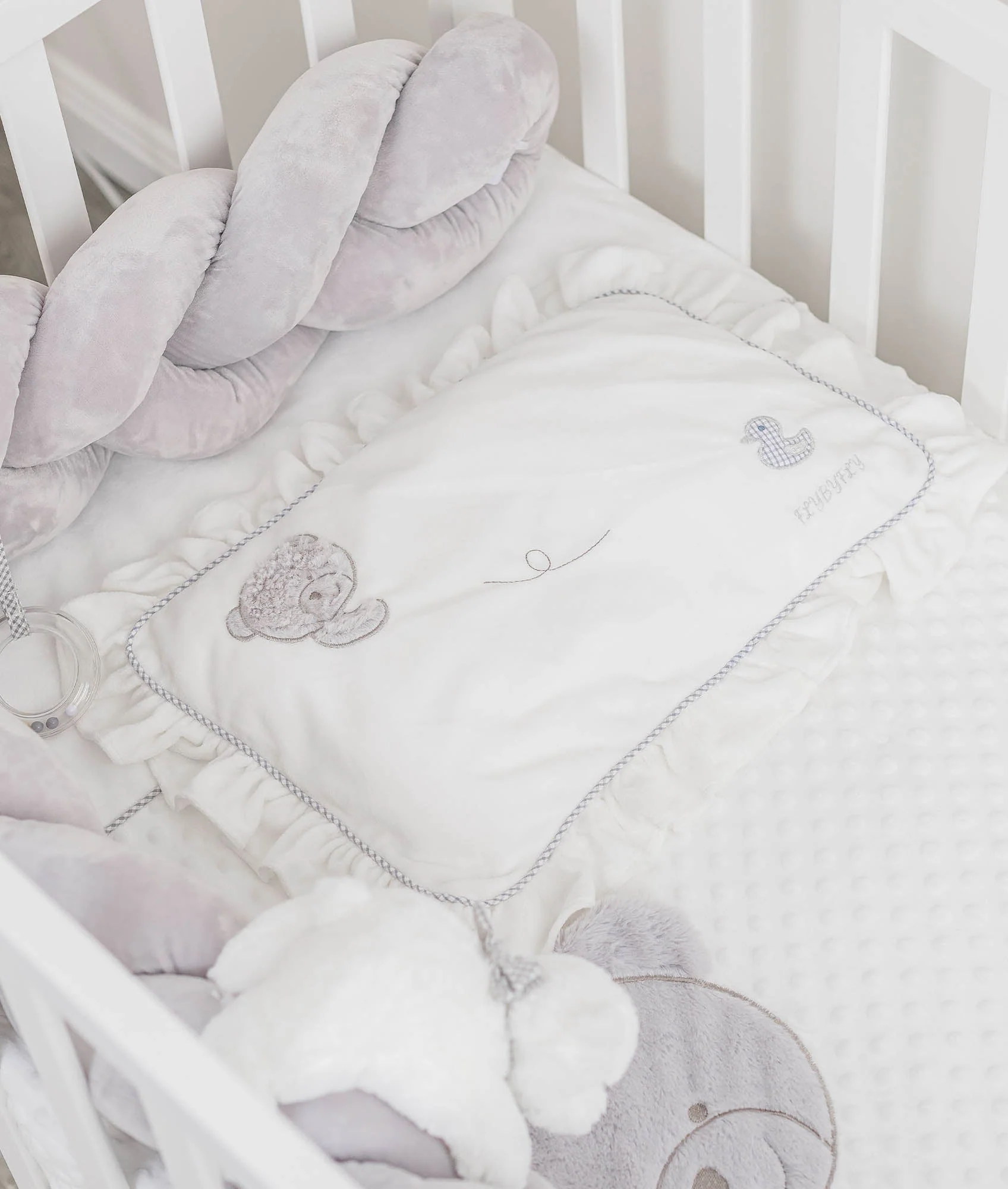 Bedding Set | White & Grey