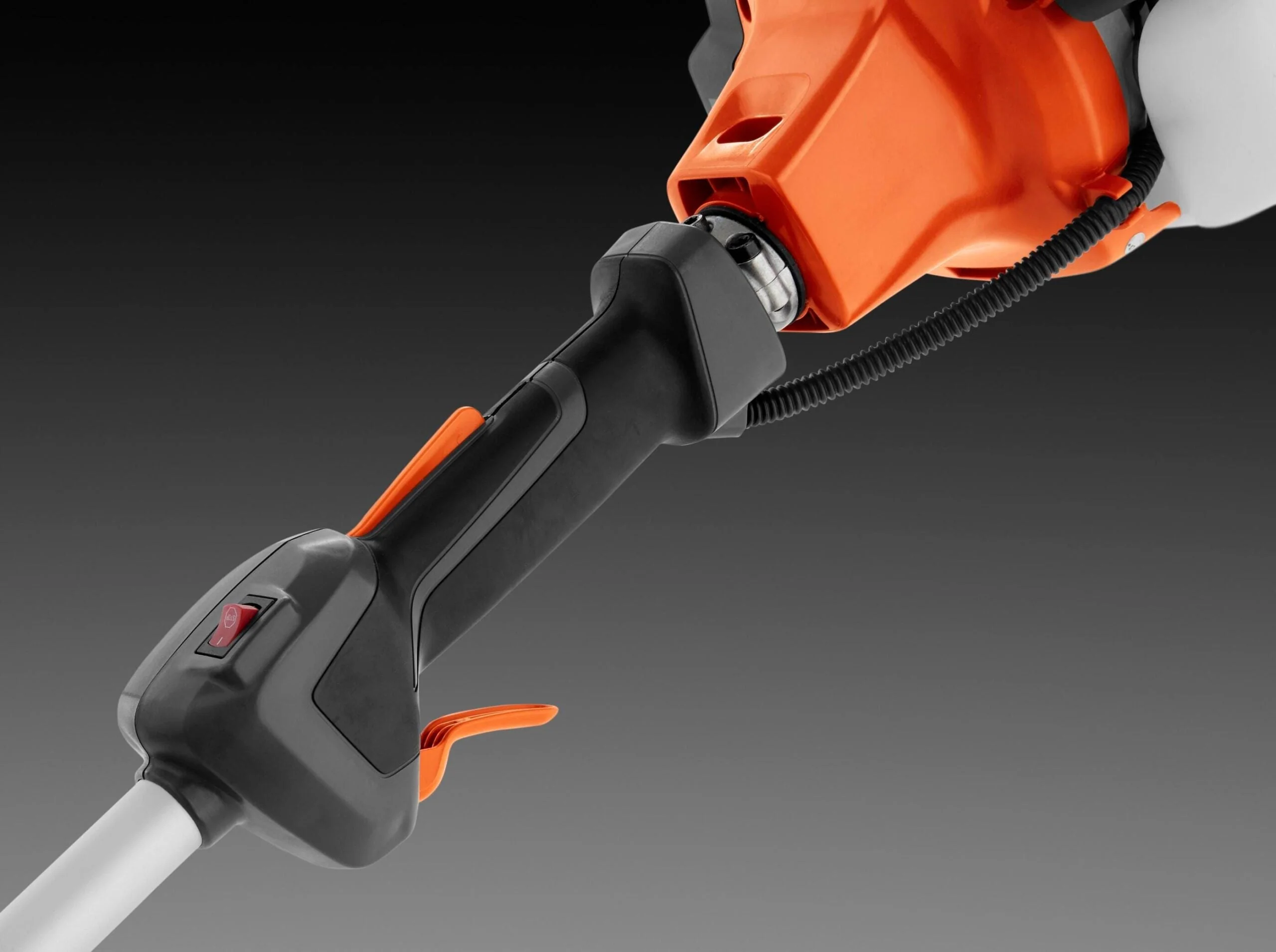 2026 970545001 330LK 28-cc 2-cycle 20-in Straight Shaft Gas String Trimmer with Attachment Capable and Edger Capable