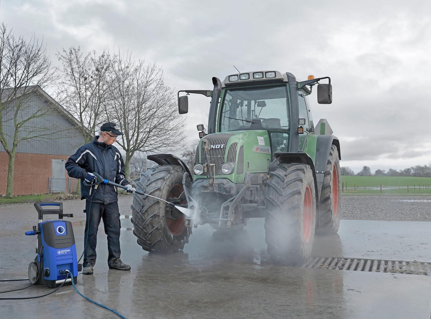 Nilfisk Kaltwasser Hockdruckreiniger MC 2C-120/520 XT (mit Automatik Start/Stopp, Wassermengenregulierung, 4-in-1 Düse, 2 L Tank) 128471354