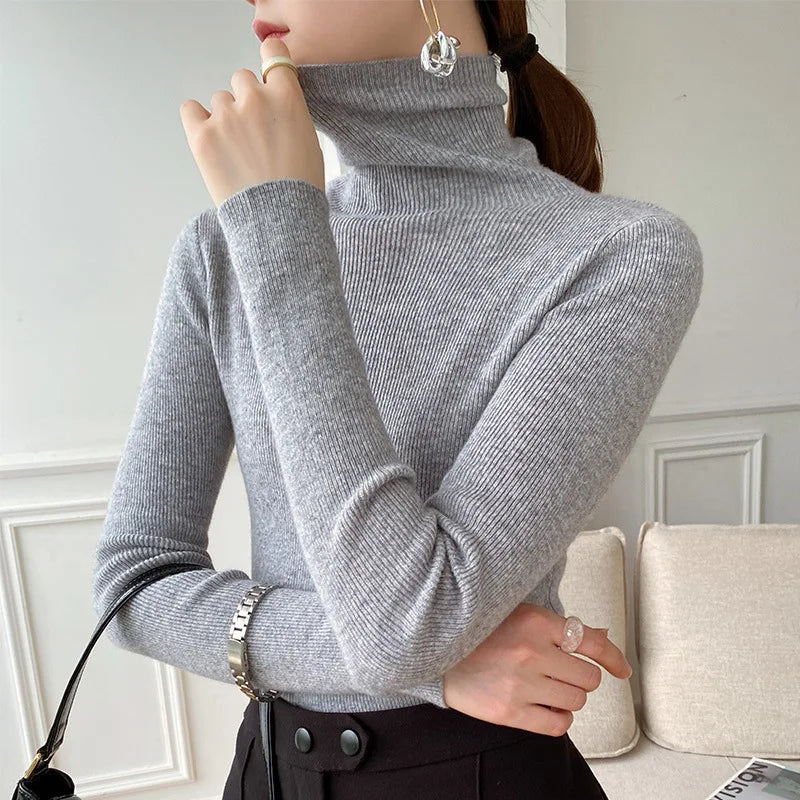 Women��s Turtleneck Sweater Lightweight Slim Fit Design
