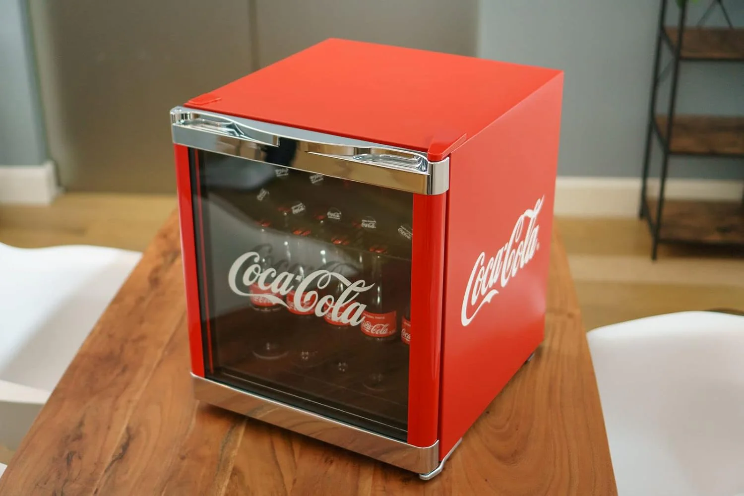 °CUBES Frigorifero per bottiglie Coca-Cola Classic/ 51 cm di altezza / 98 kWh/anno / 48 L vano frigorifero