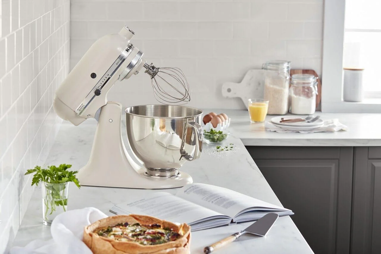 KitchenAid Artisan Series 5 Quart Tilt Head Stand Mixer