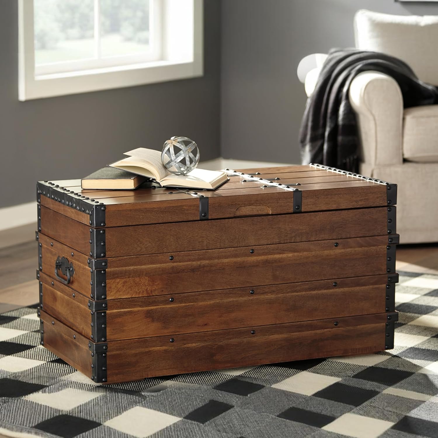 Signature Design By Ashley Kettleby Wooden Storage Box Trunk, Vintage‑Style Coffee Table With Hinged Top And Hidden Storage, Wood Construction With Metal Hardware For Living Room Organization, Brown