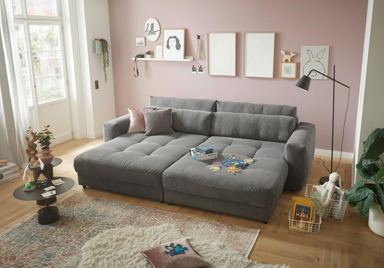 Big Sofa BARURA Cord dunkelgrau – XXL Couch mit großer Liegefläche, modernes Sofa 292x194 cm inklusive Nierenkissen