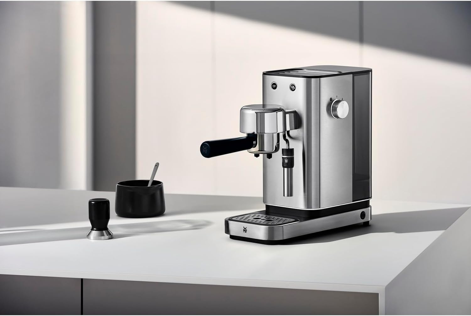 WMF Lumero Espressomaschine Siebträger 1400 Watt, Siebträgermaschine, 3 Einsätzen, für 1-2 Tassen Espresso, auch für Pads, 15 bar, Tassenabstellfläche, Milchaufschäumdüse, edelstahl matt