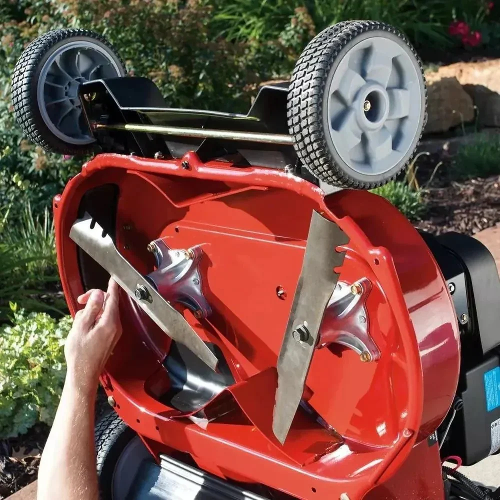 30-inch self-propelled petrol lawnmower with personal speed
