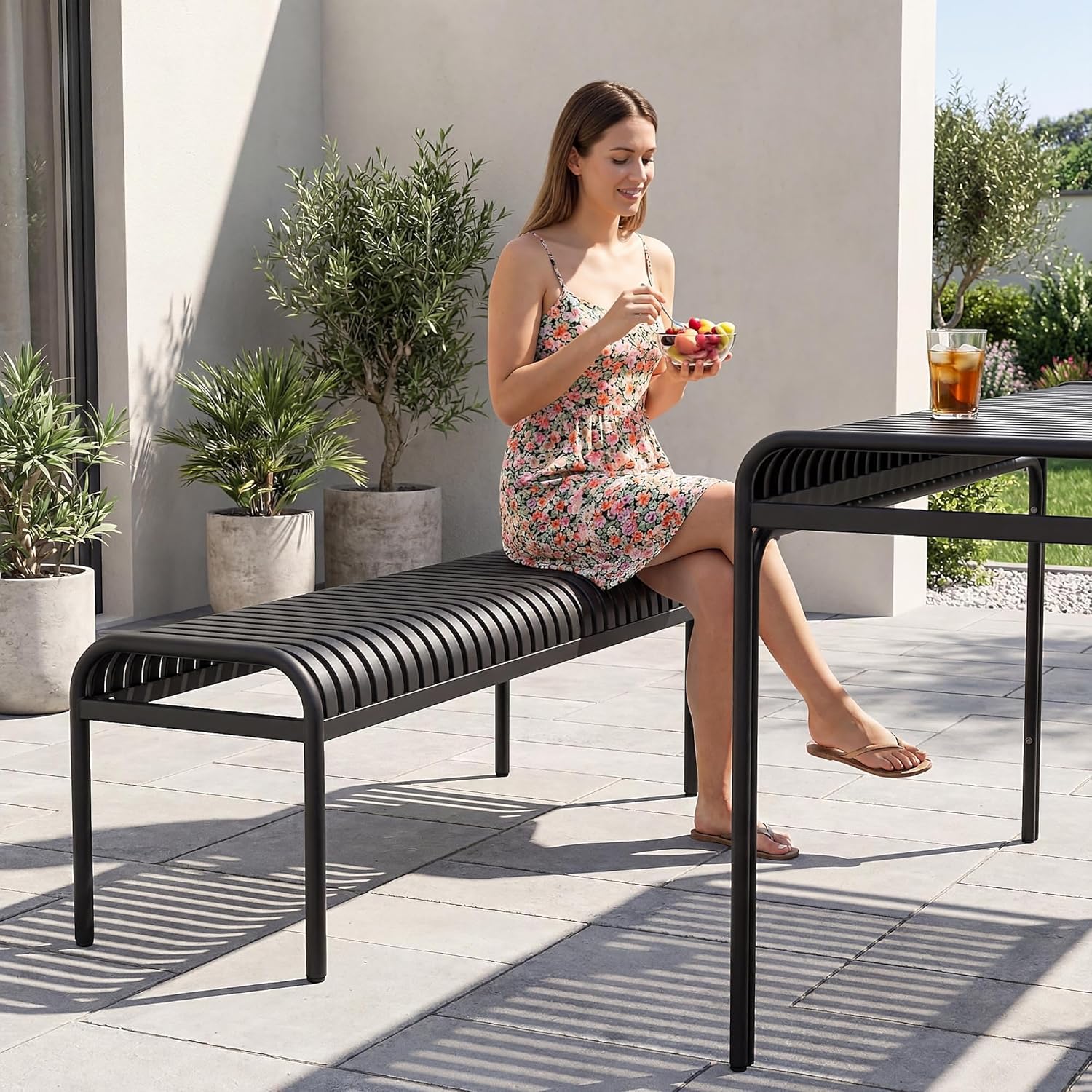 di volio Gartenbank BAISO - Metallbank für Terrasse & Garten, 130 cm, wetterfest (Schwarz)
