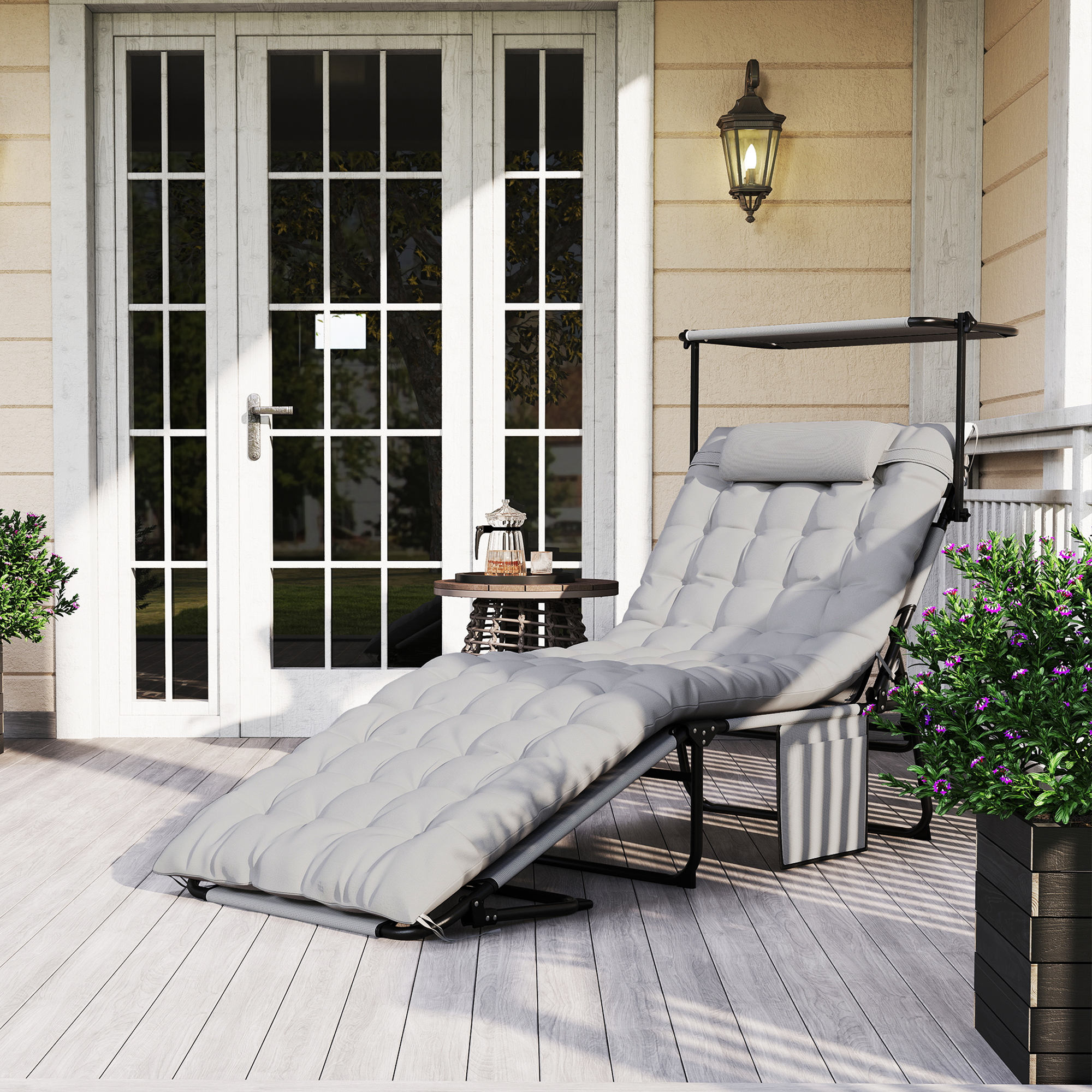 Outsunny Opvouwbare Tuinligstoel met Zonnedak en Matrasje, Ligstoel met 4 Standen Verstelbare Rugleuning Lichtgrijs