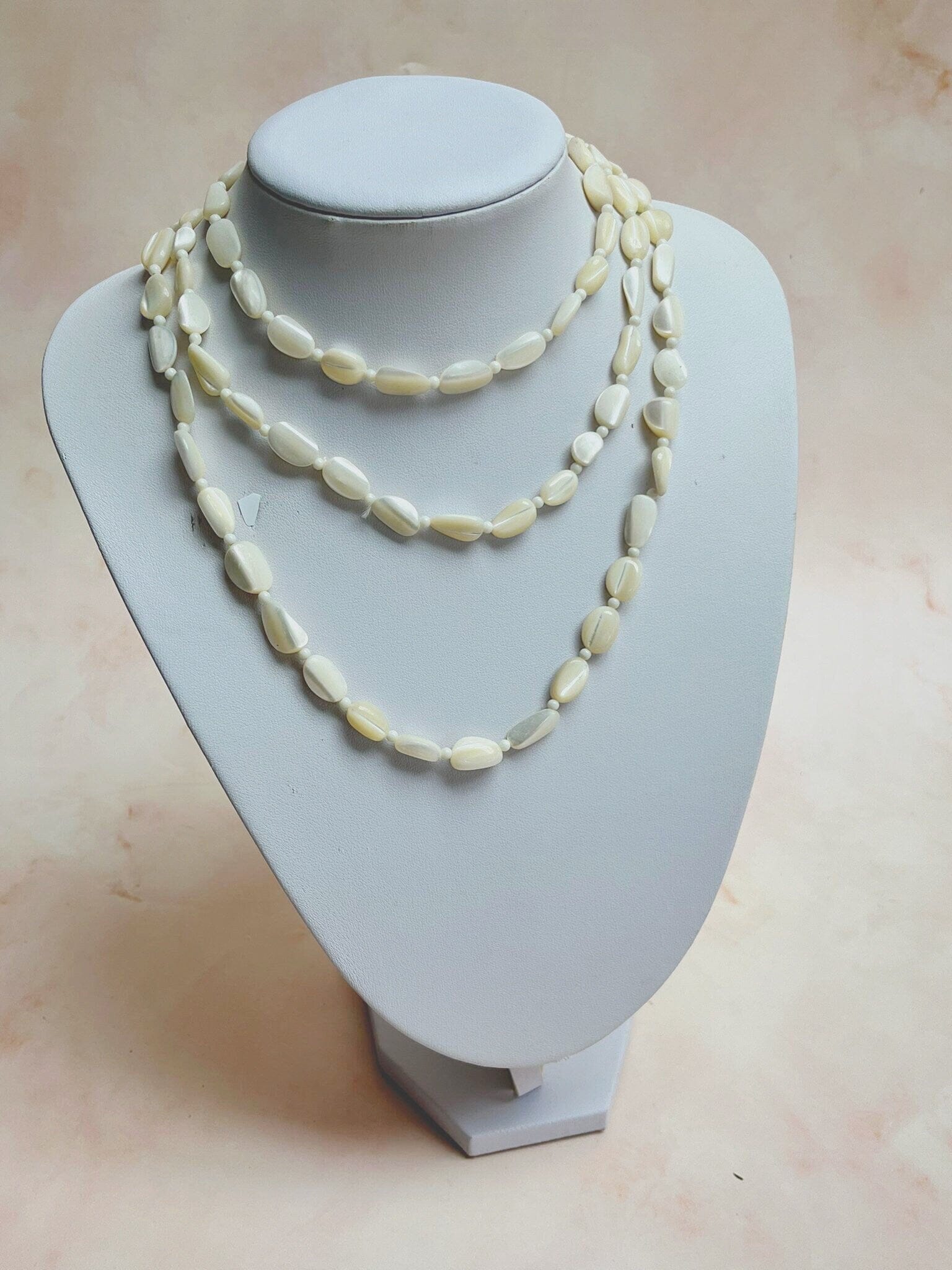 1960s Polished Shell Long Necklace