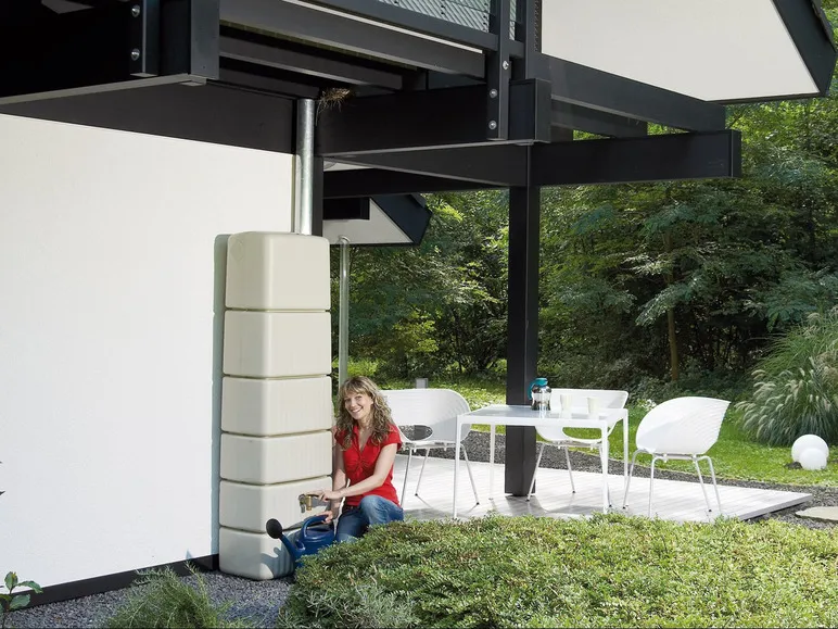 4rain Regentonne »SLIM«, 650 Liter Volumen, inklusive Auslaufhahn und Windsicherung