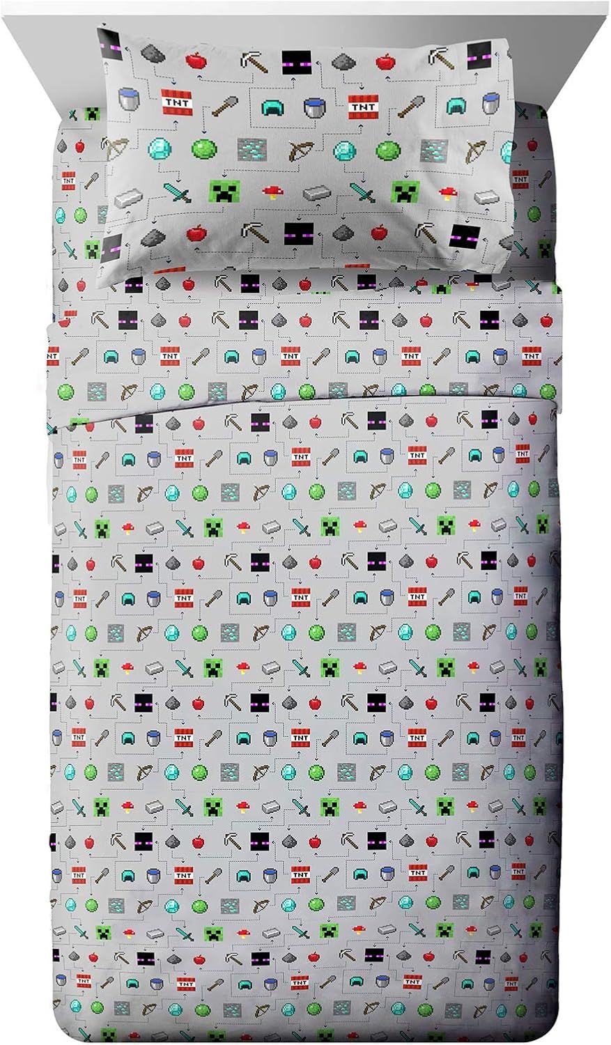 Minecraft Monster Hunters 4-Piece Kids' Bedding Set with Creeper Design