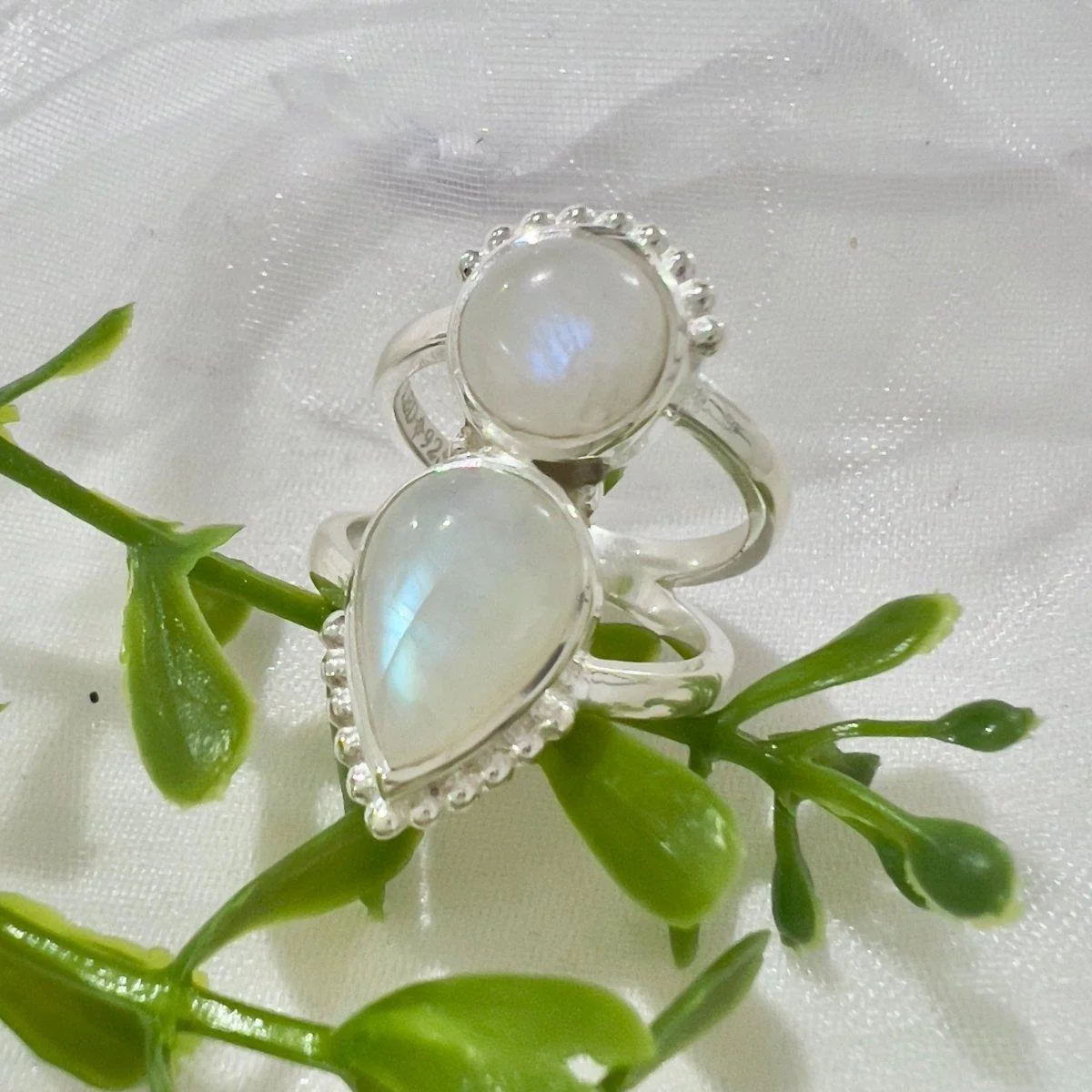 Laihas Peaceful Solitude Moonstone Ring